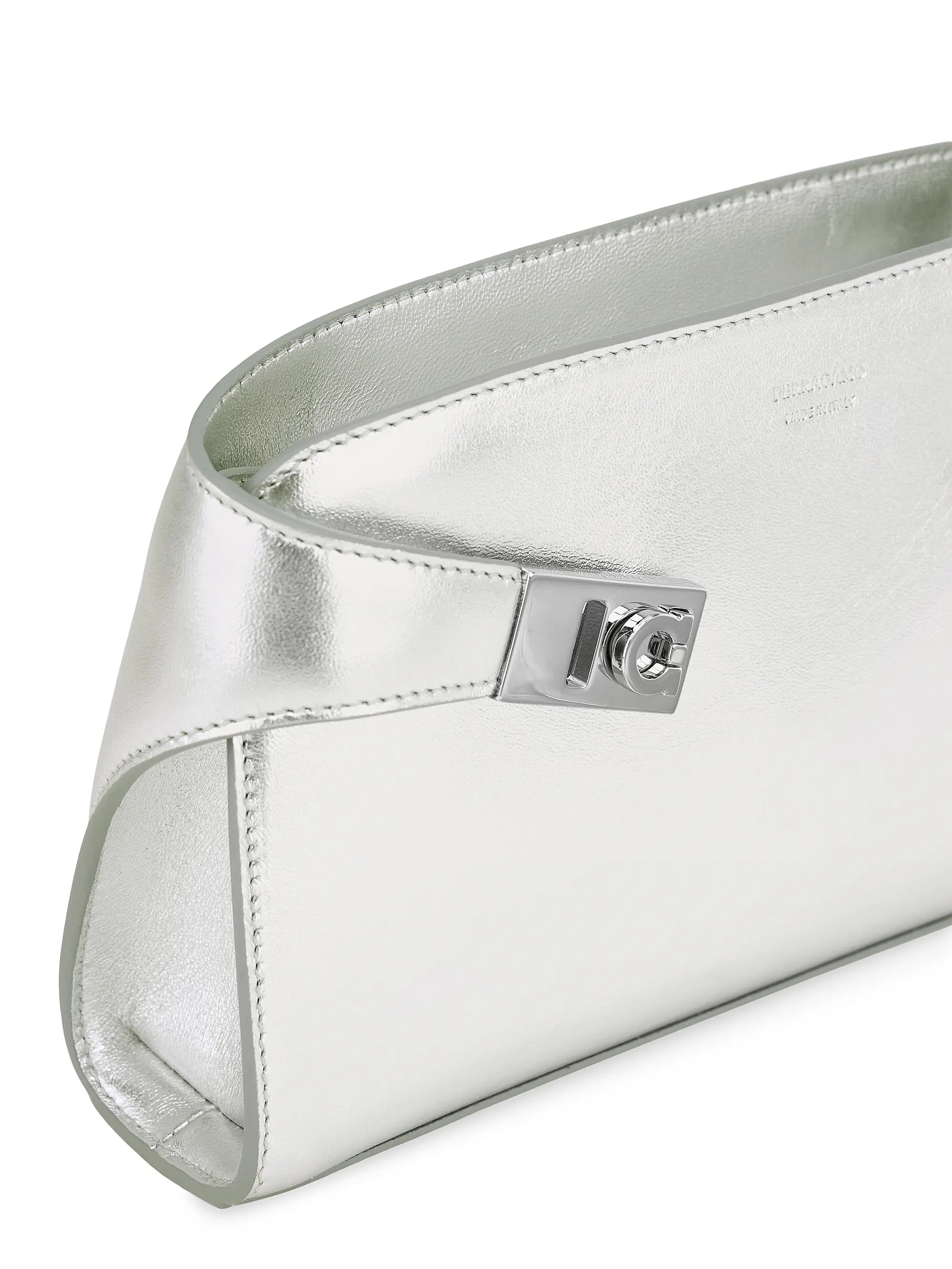 #color_silver