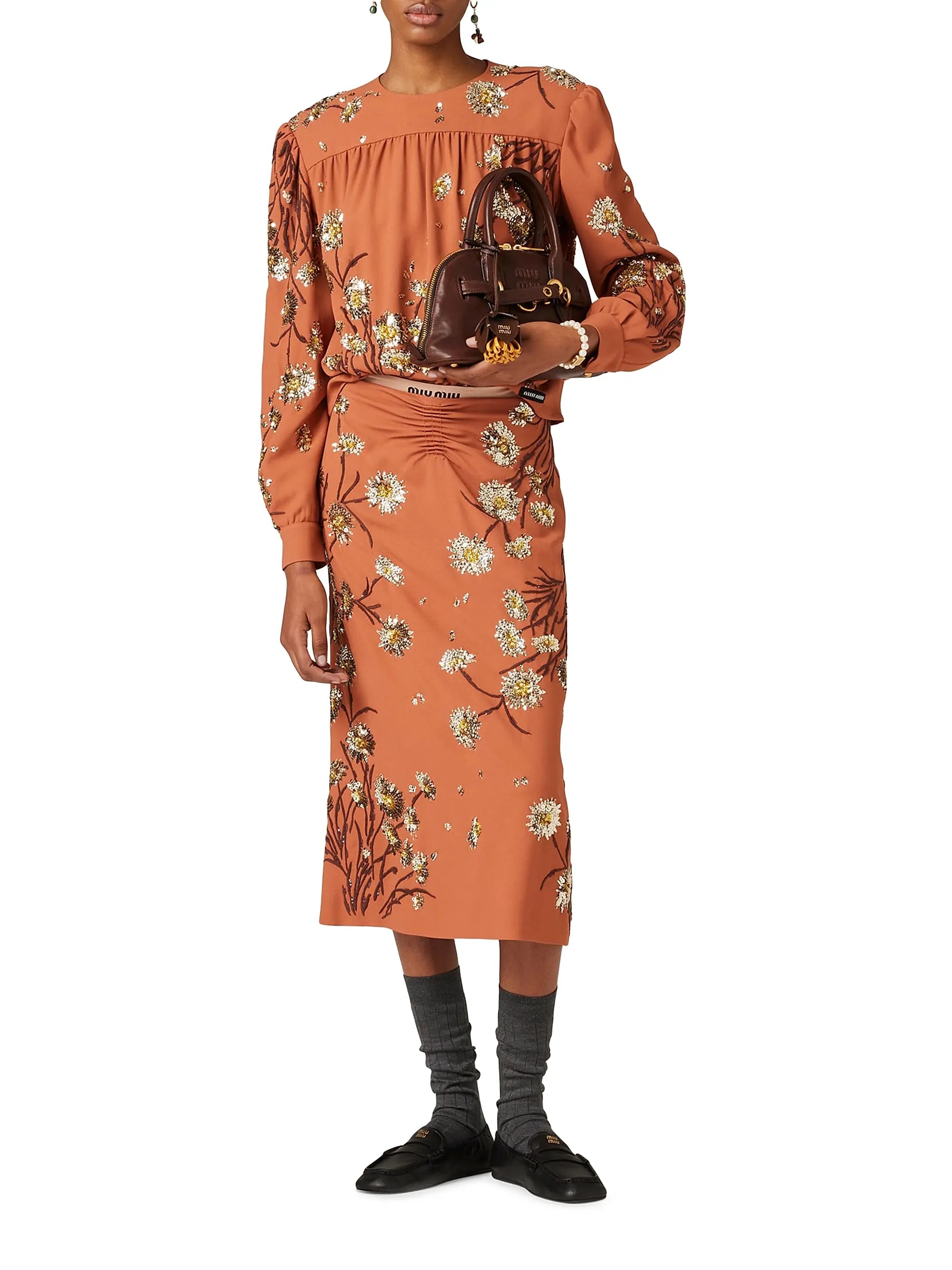 #color_dark-brown