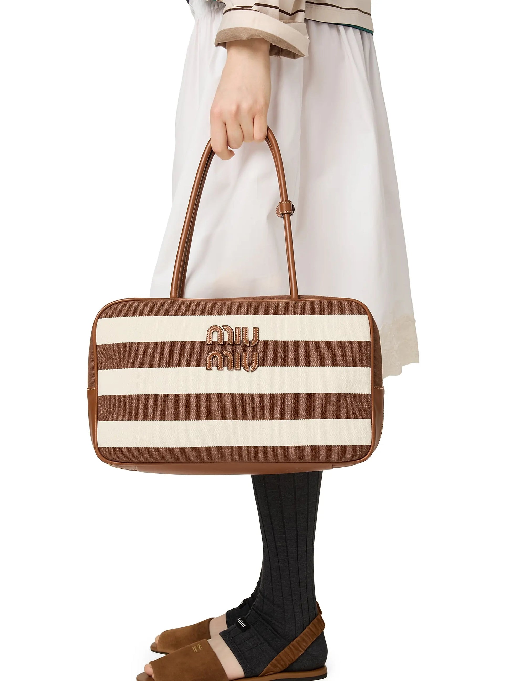 #color_brown-white