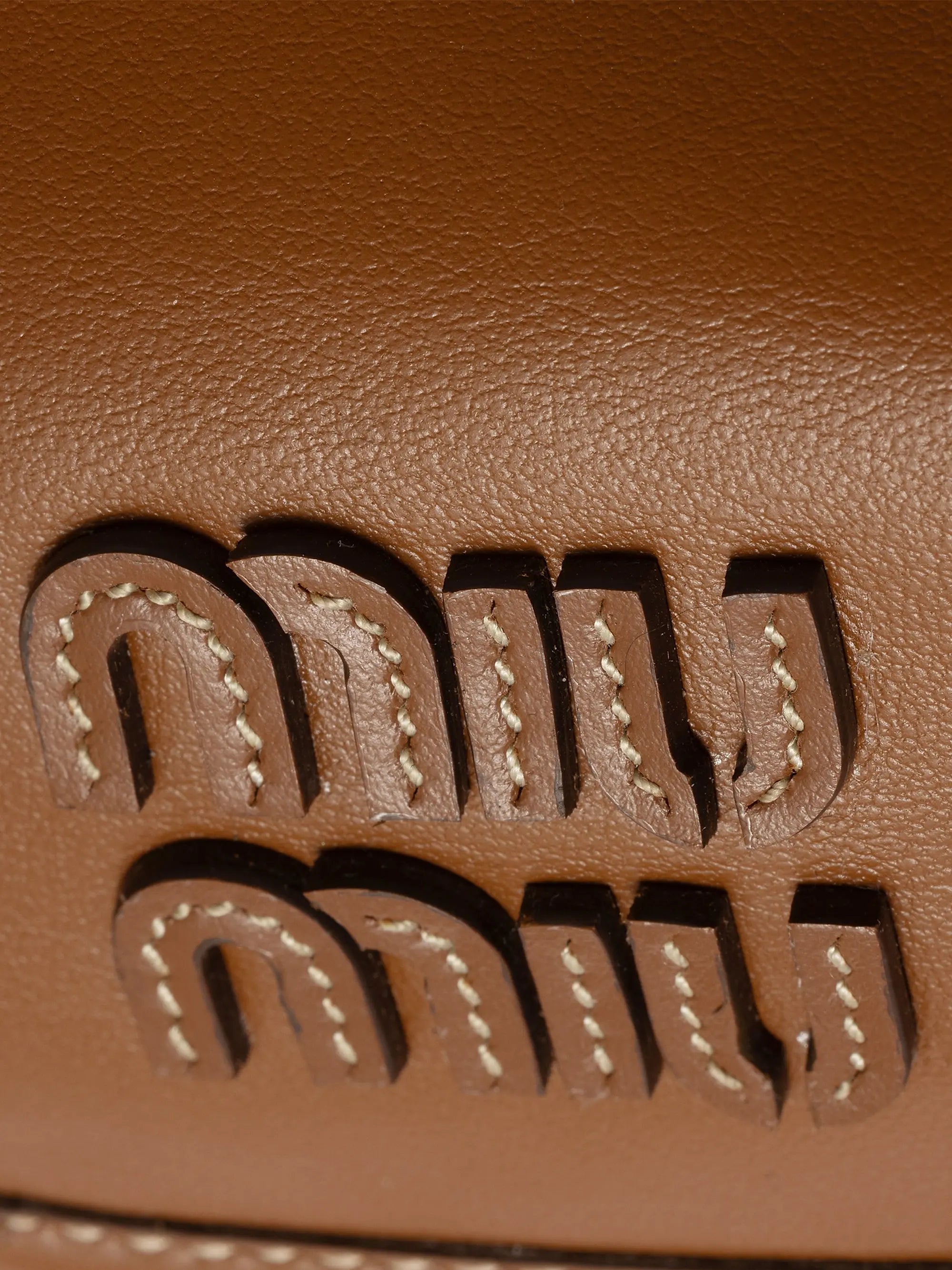 #color_brown