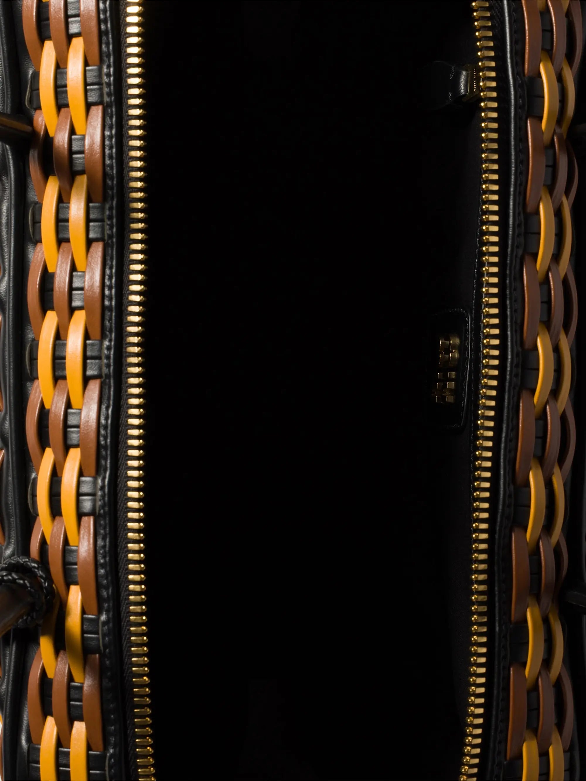 #color_black-yellow-brown