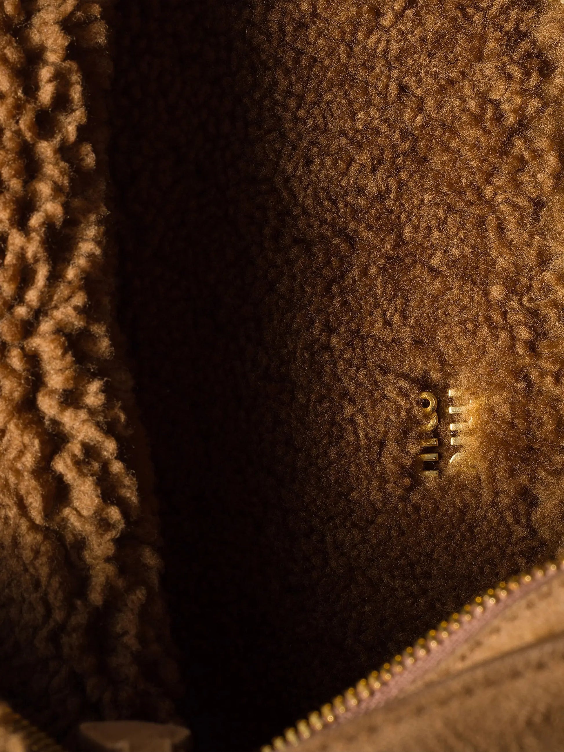 #color_brown