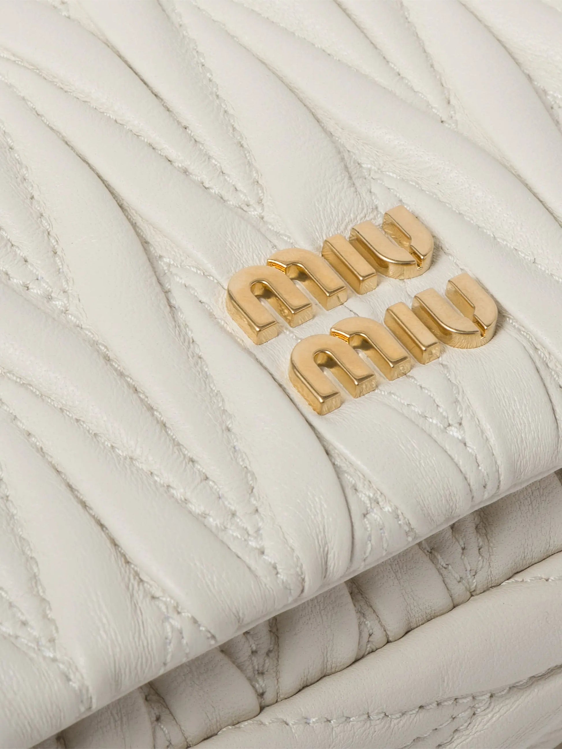 #color_white