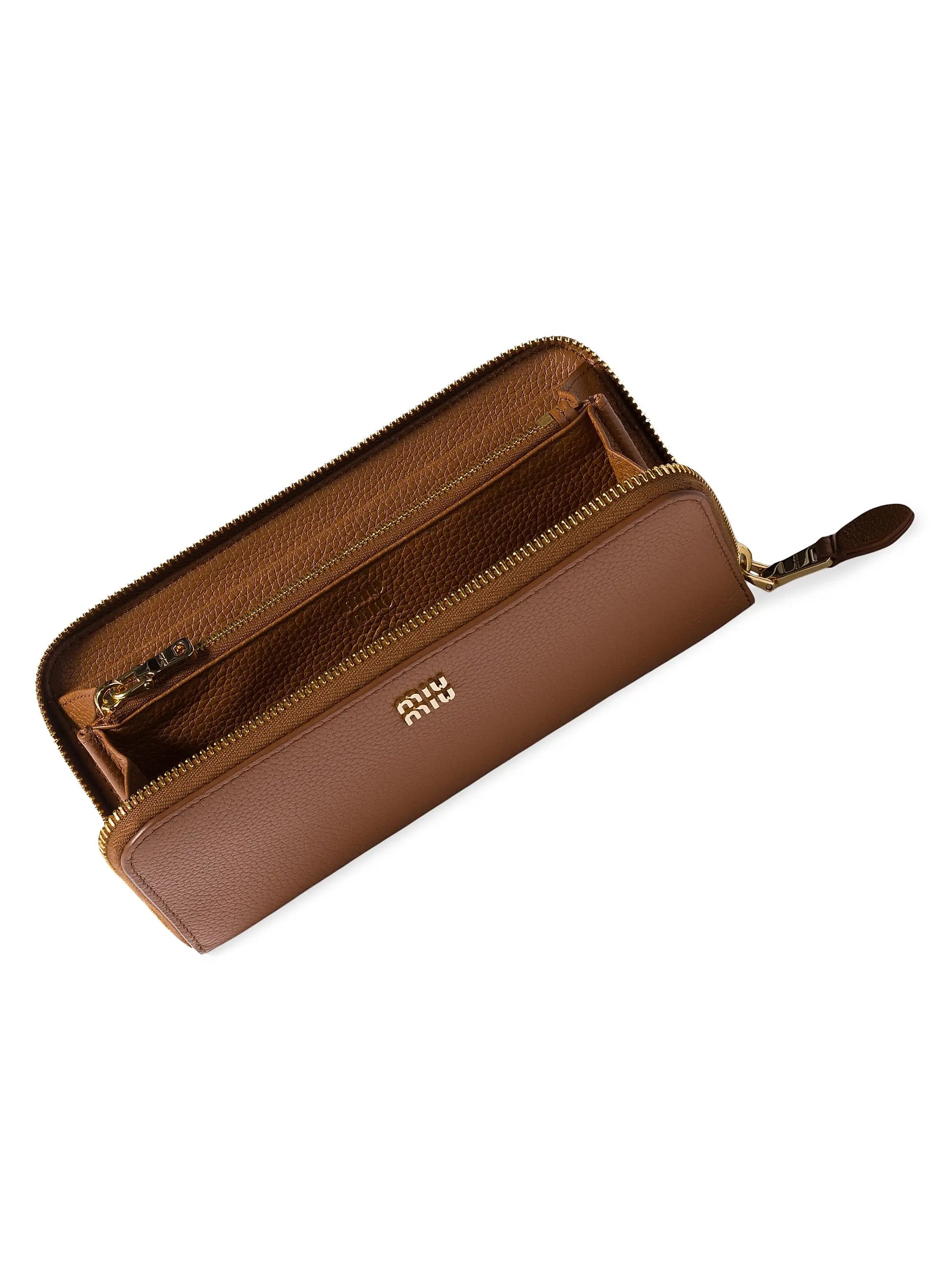 #color_brown