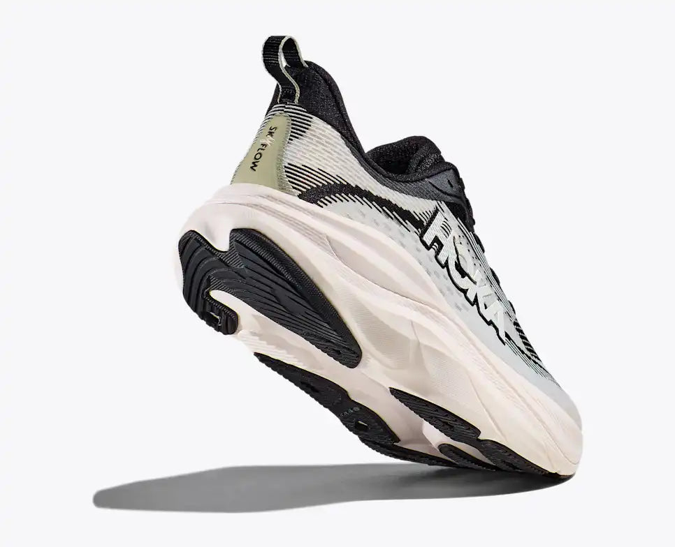 Hoka Skyflow Black Grey