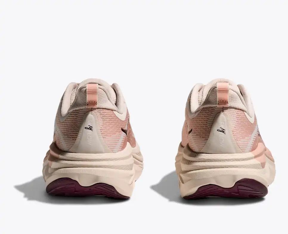 Hoka Skyflow rose cream / rose latte