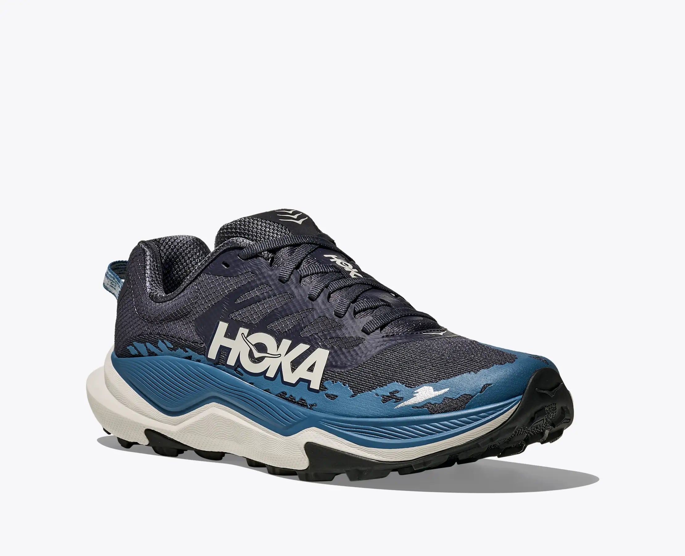Hoka Torrent 4 charcoal grey foggy night