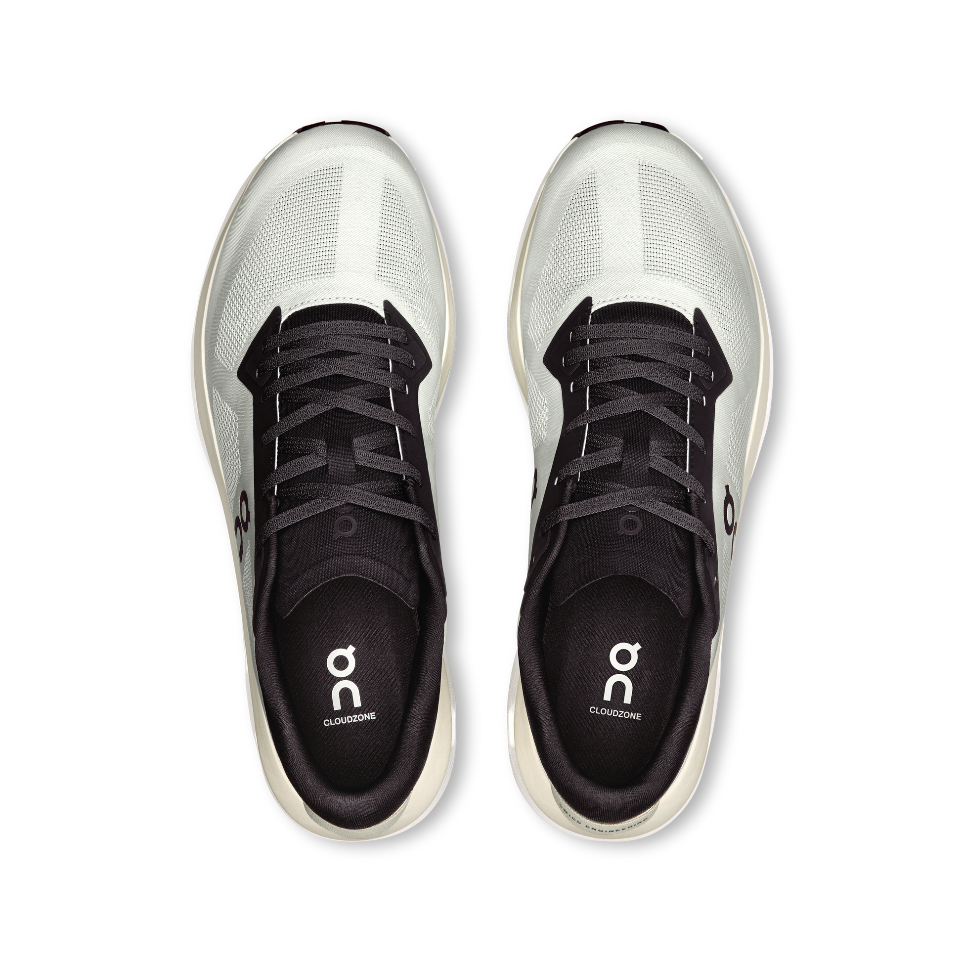 On Cloudzone Ice Black