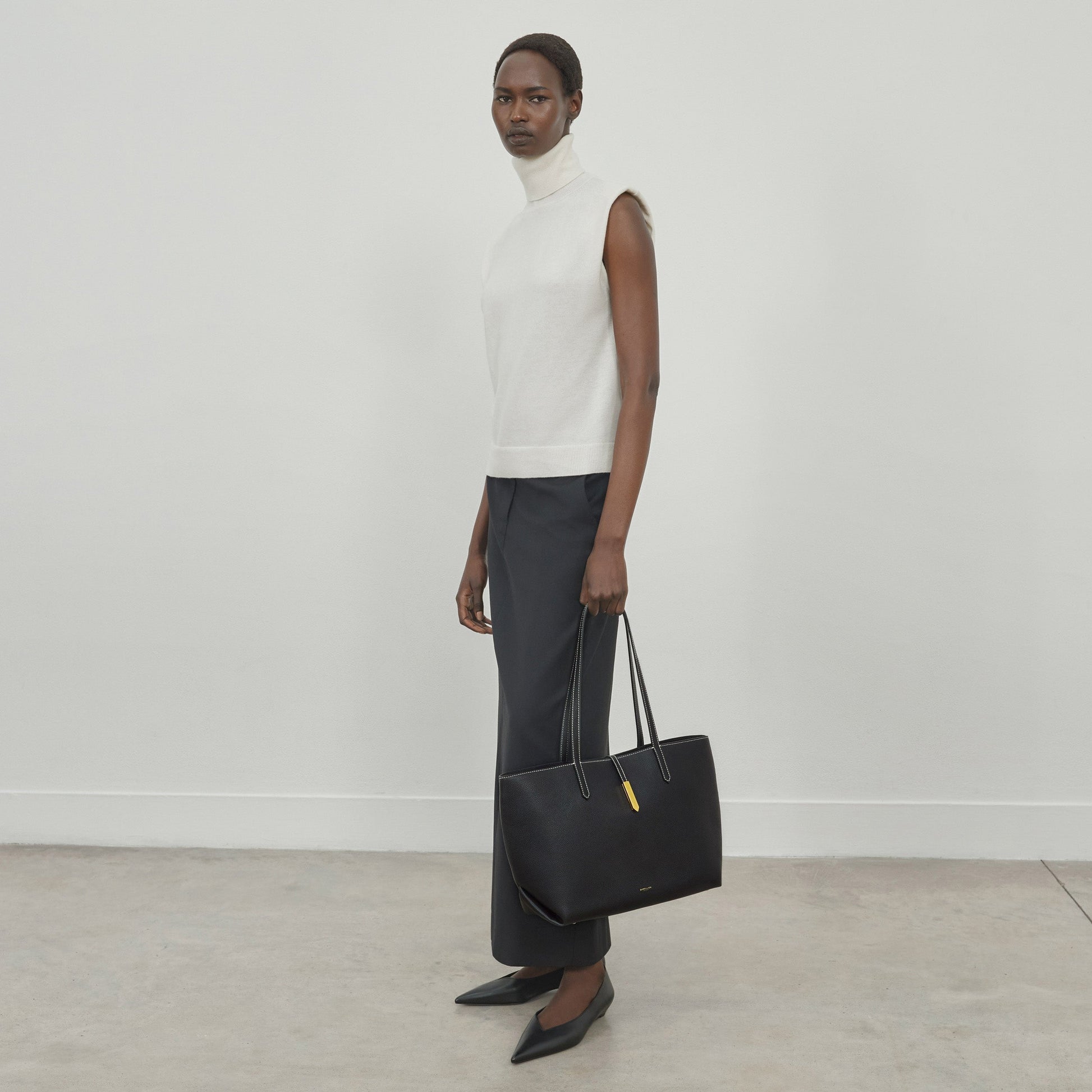 DeMellier The Tokyo Tote black small grain ecru stitching