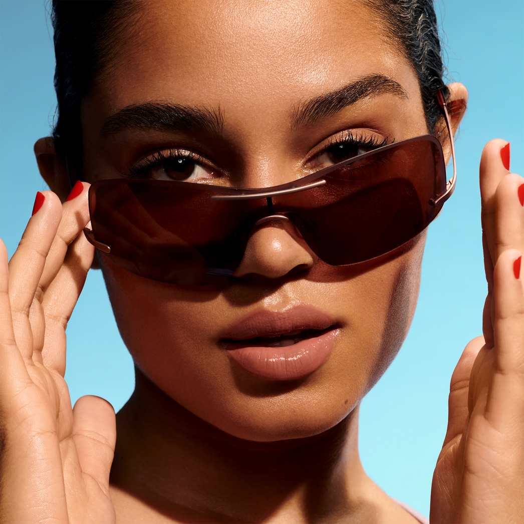 #color_619-she's-lovely