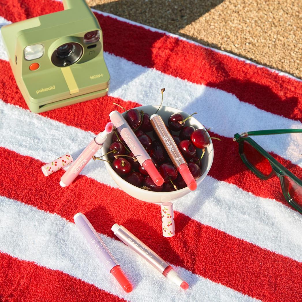 #color_lip-plump-shimmer-glass