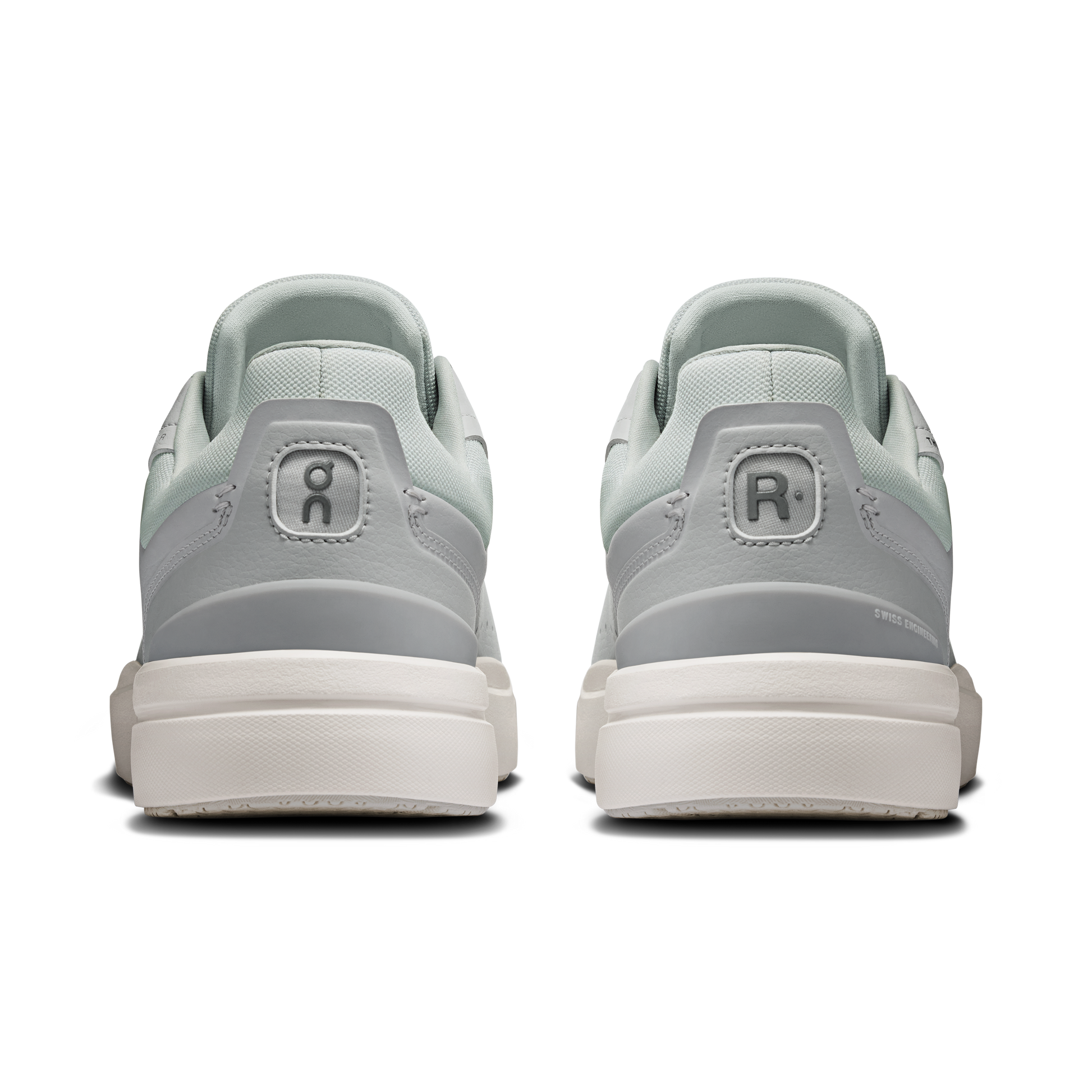 On The Roger Advantage Wolf Glacier