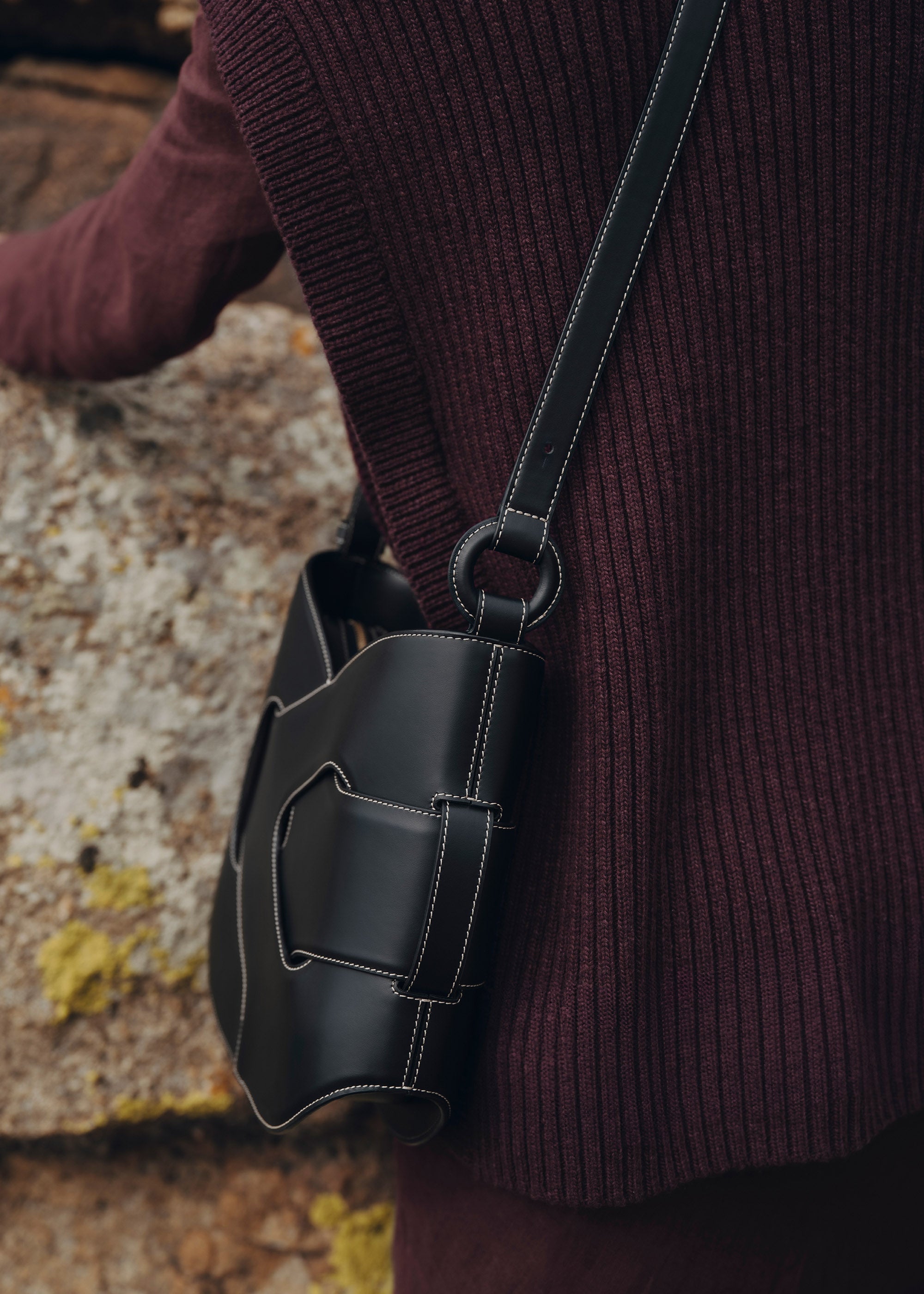 Polene Nodde Hobo Smooth Black