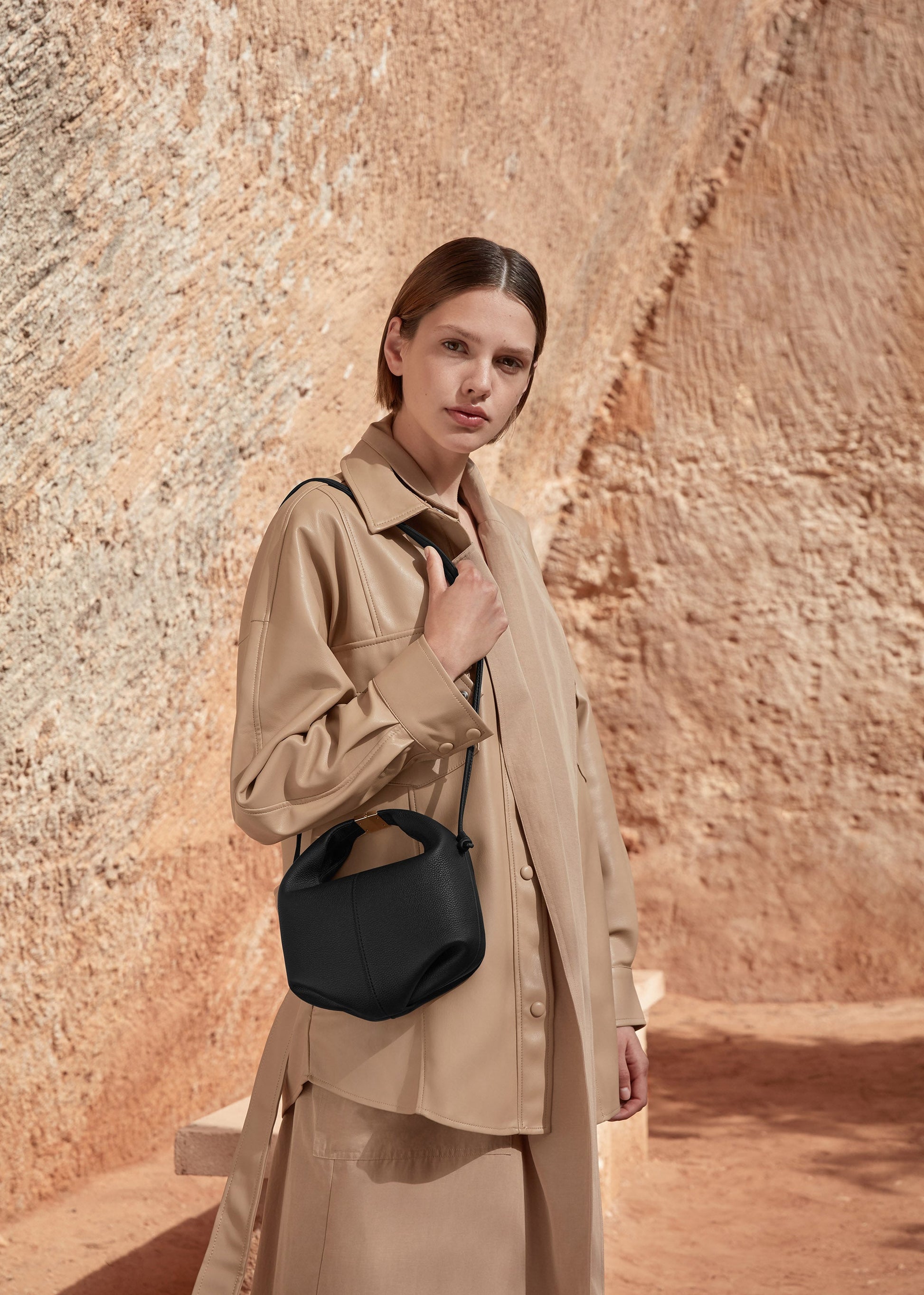 Polene Beri Textured Black