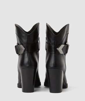 KarlLagerfeld Western Shoulder Bag Zinfandel