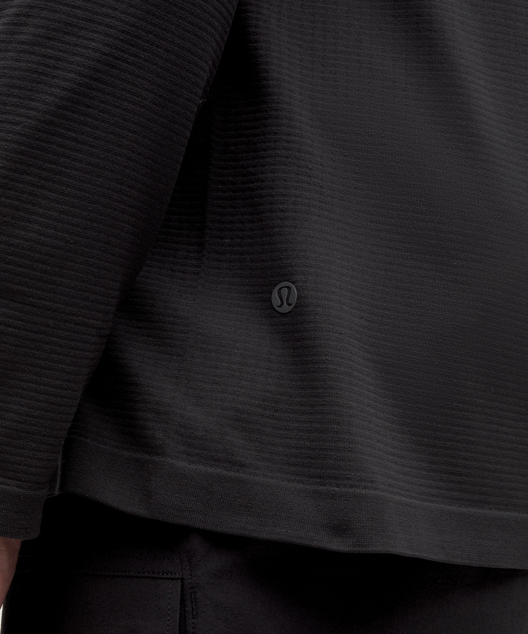 #color_black/black