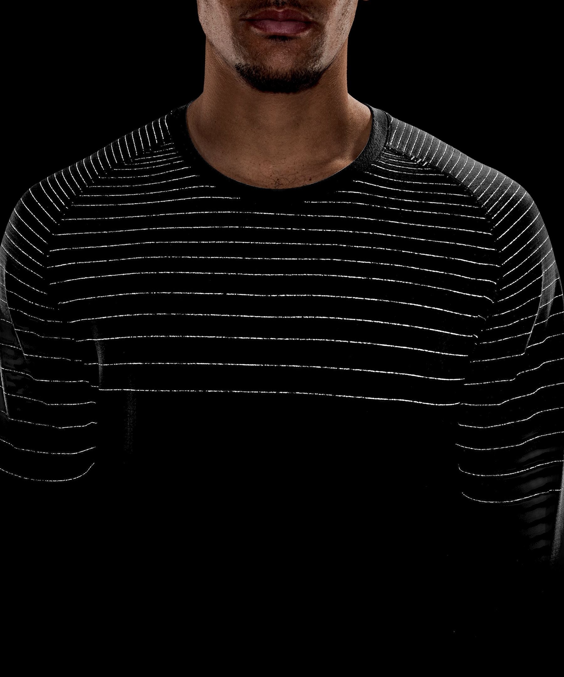 #color_black/black