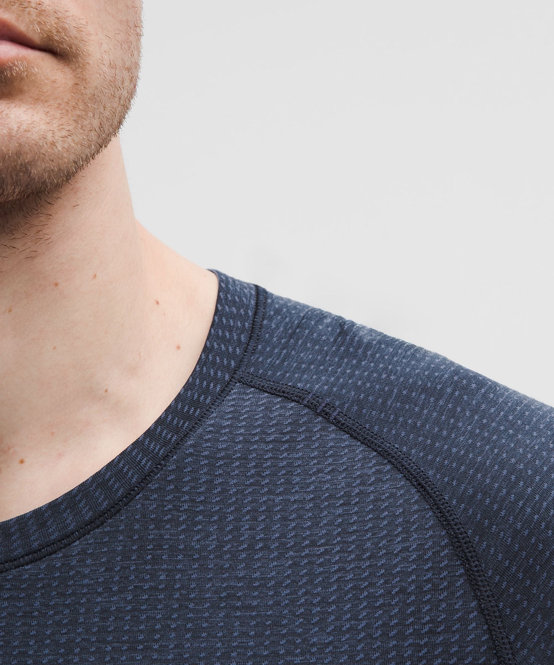 #color_mineral-blue/true-navy