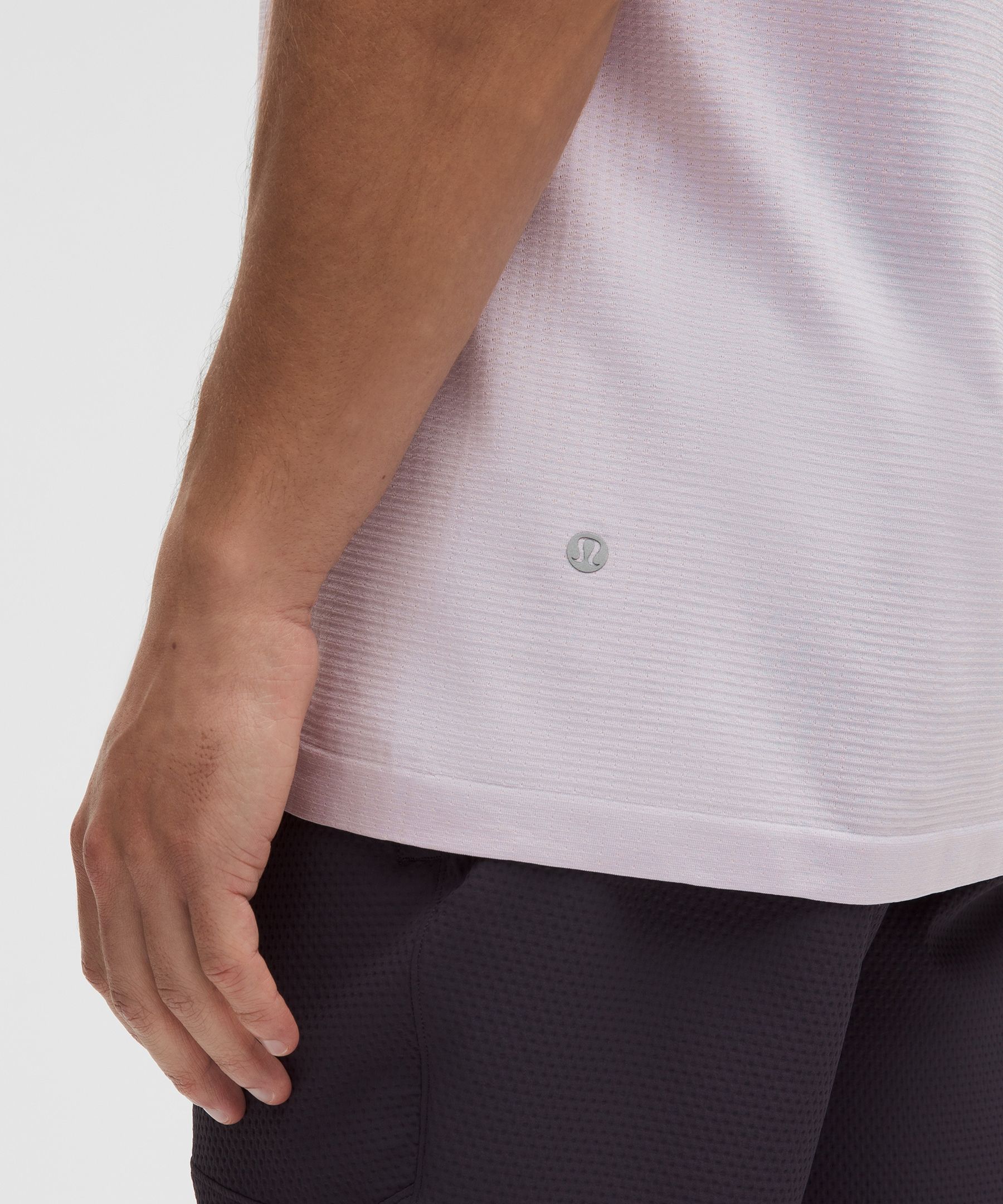 #color_faint-lavender/faint-lavender