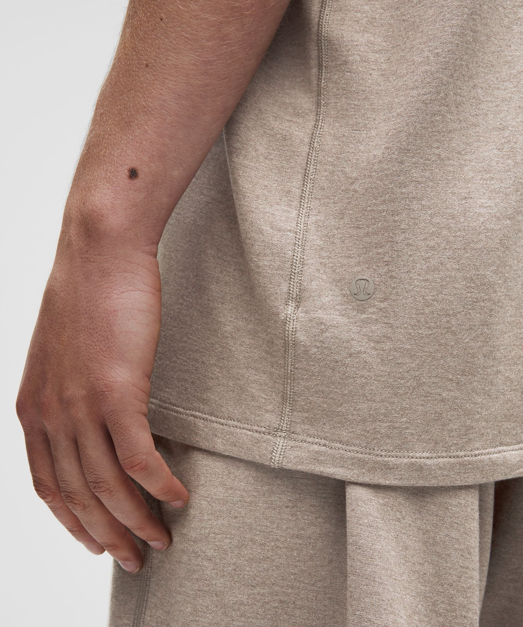 #color_heathered-warm-ash-grey