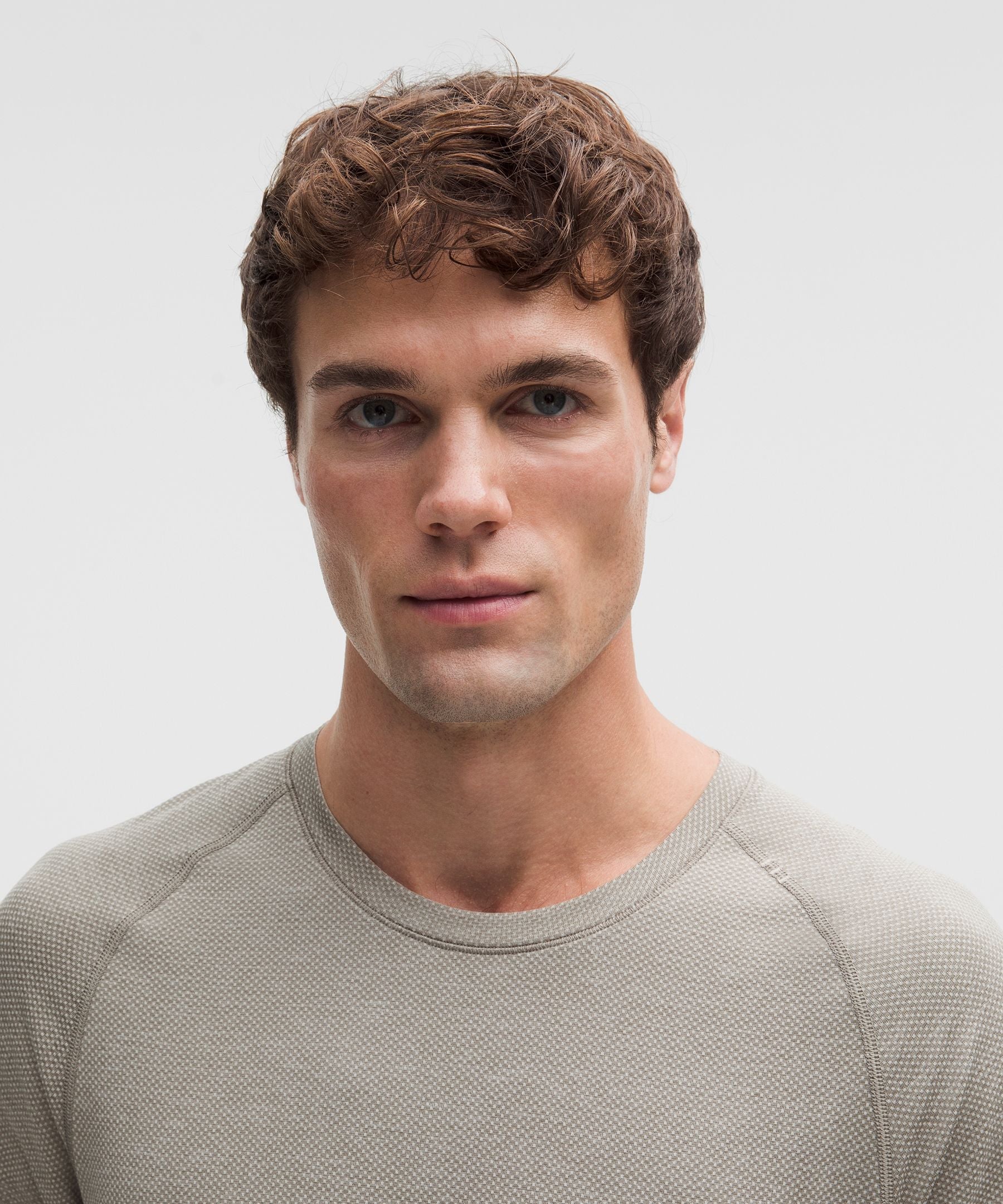 #color_dove-grey/warm-ash-grey