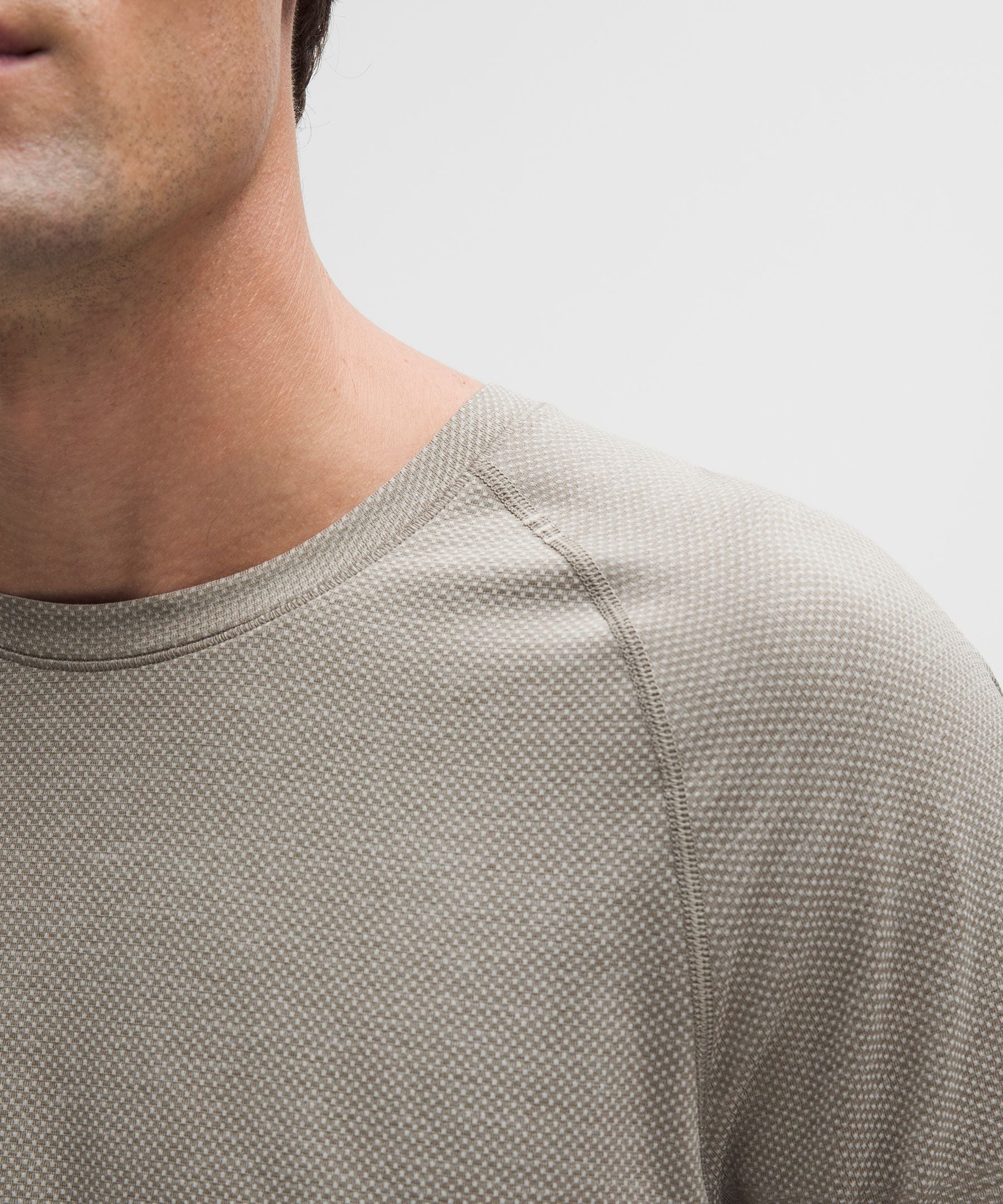 #color_dove-grey/warm-ash-grey