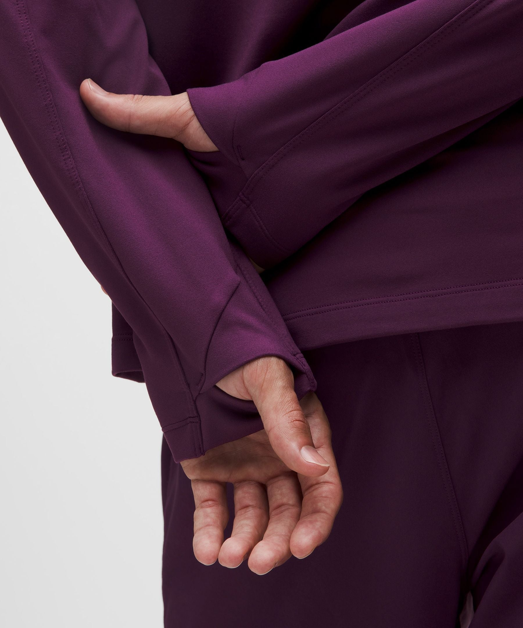 #color_plum