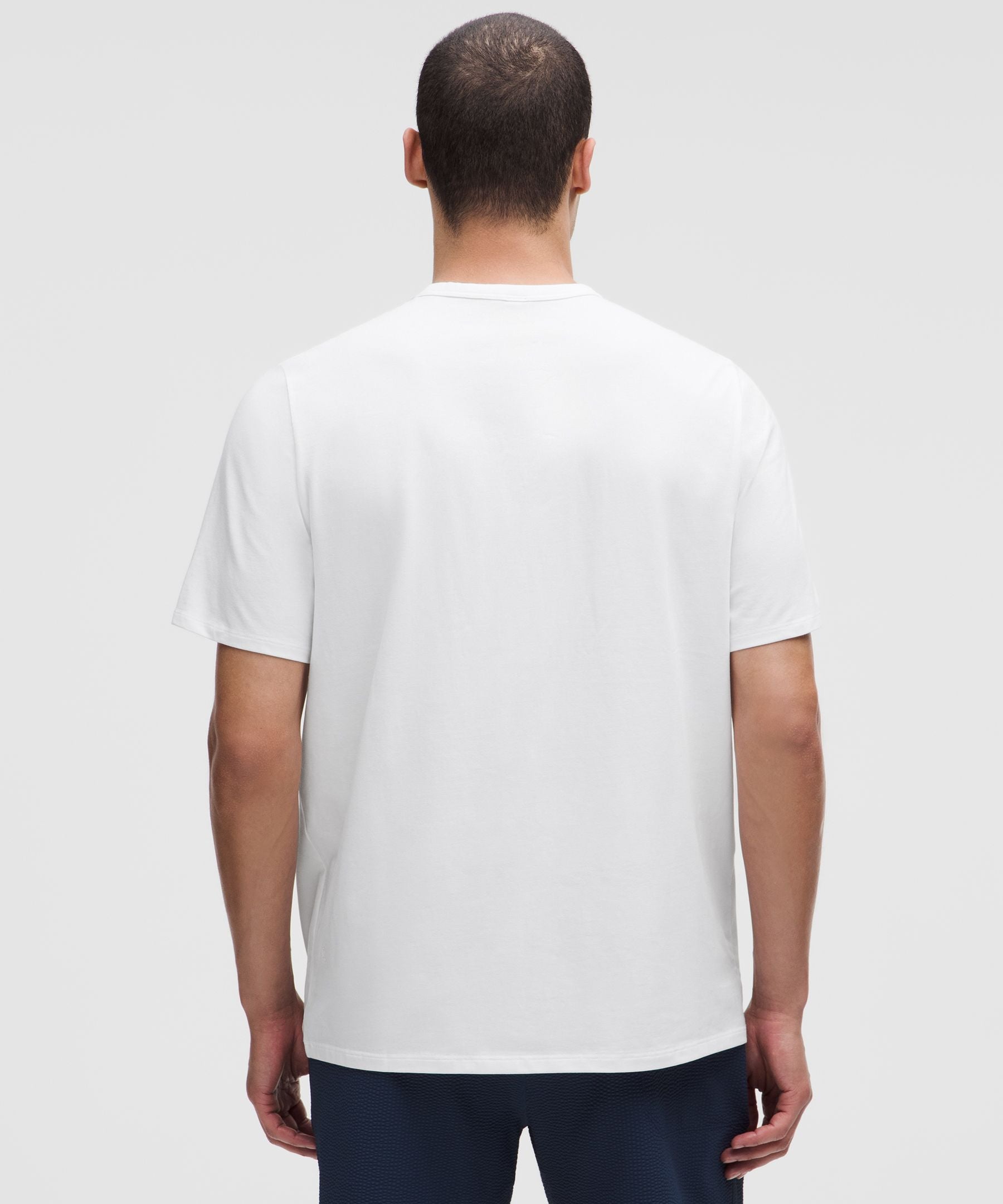 #color_white/white/white