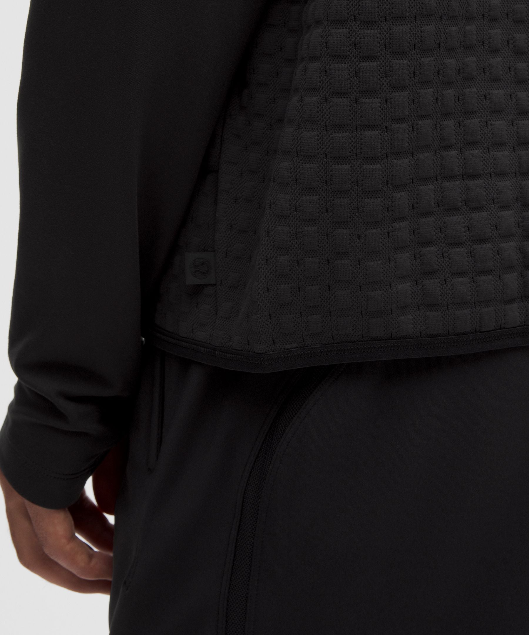 #color_black/black