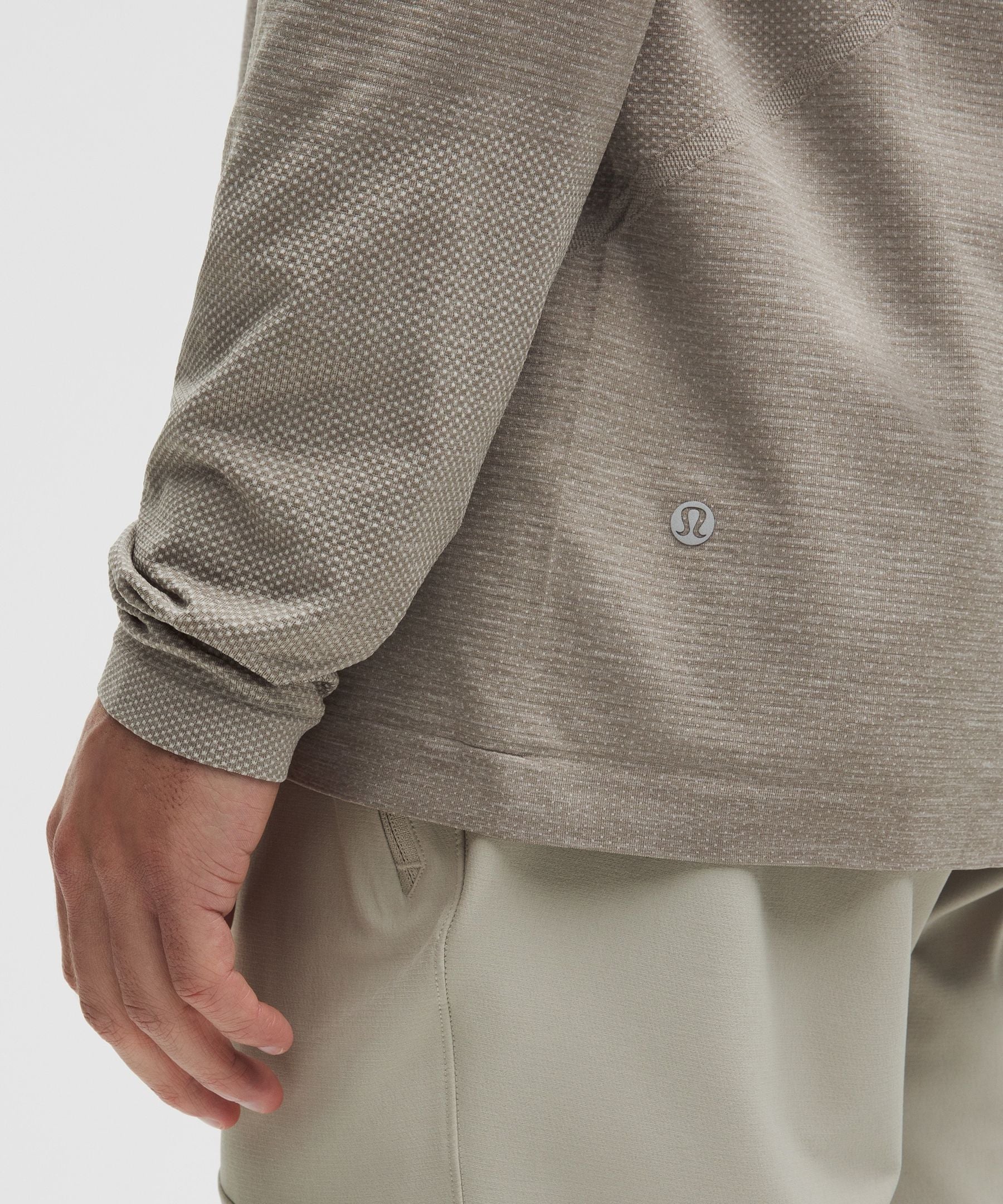 #color_dove-grey/warm-ash-grey