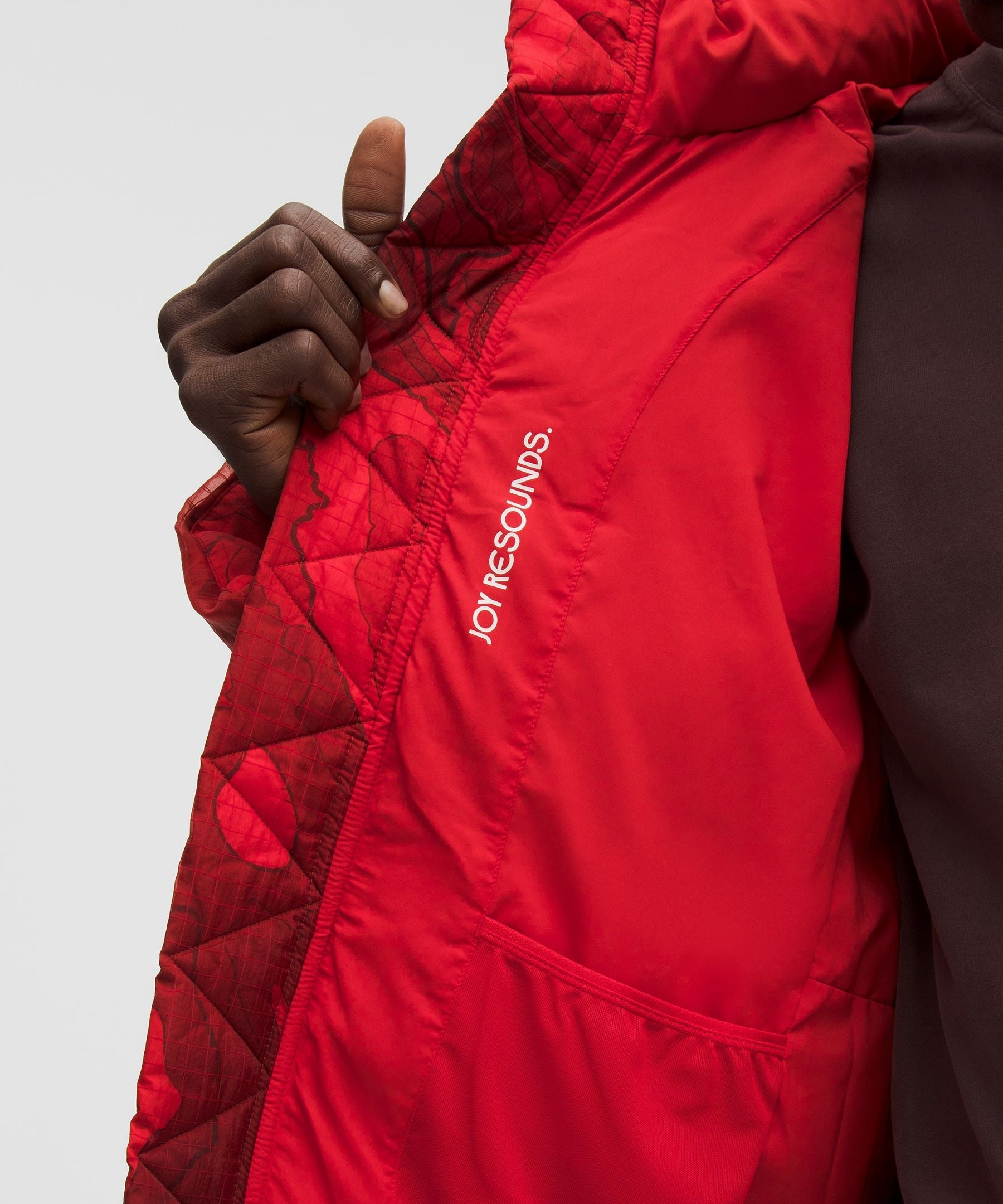 #color_contour-midi-red-multi/puff-gradient-red-multi