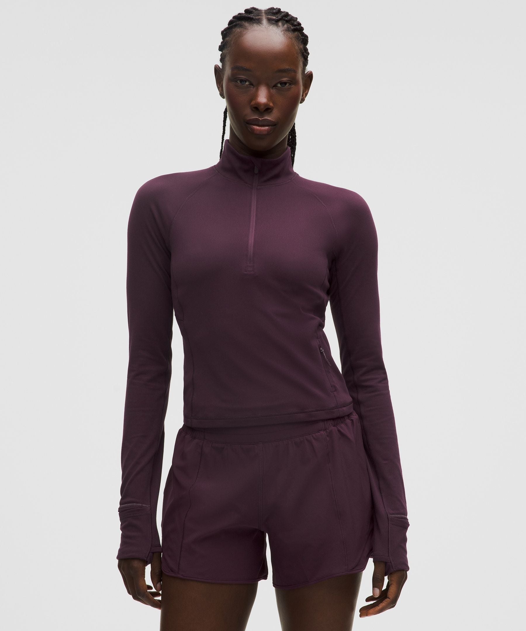 #color_black-plum