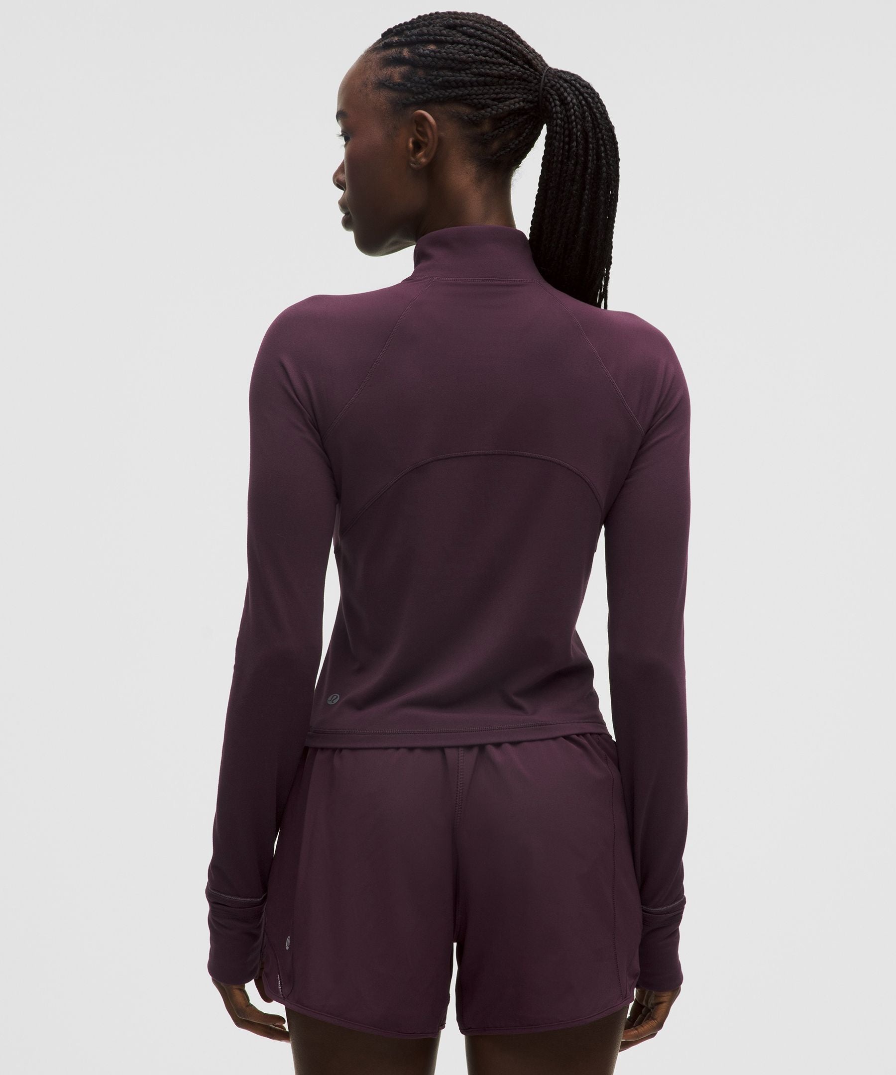 #color_black-plum