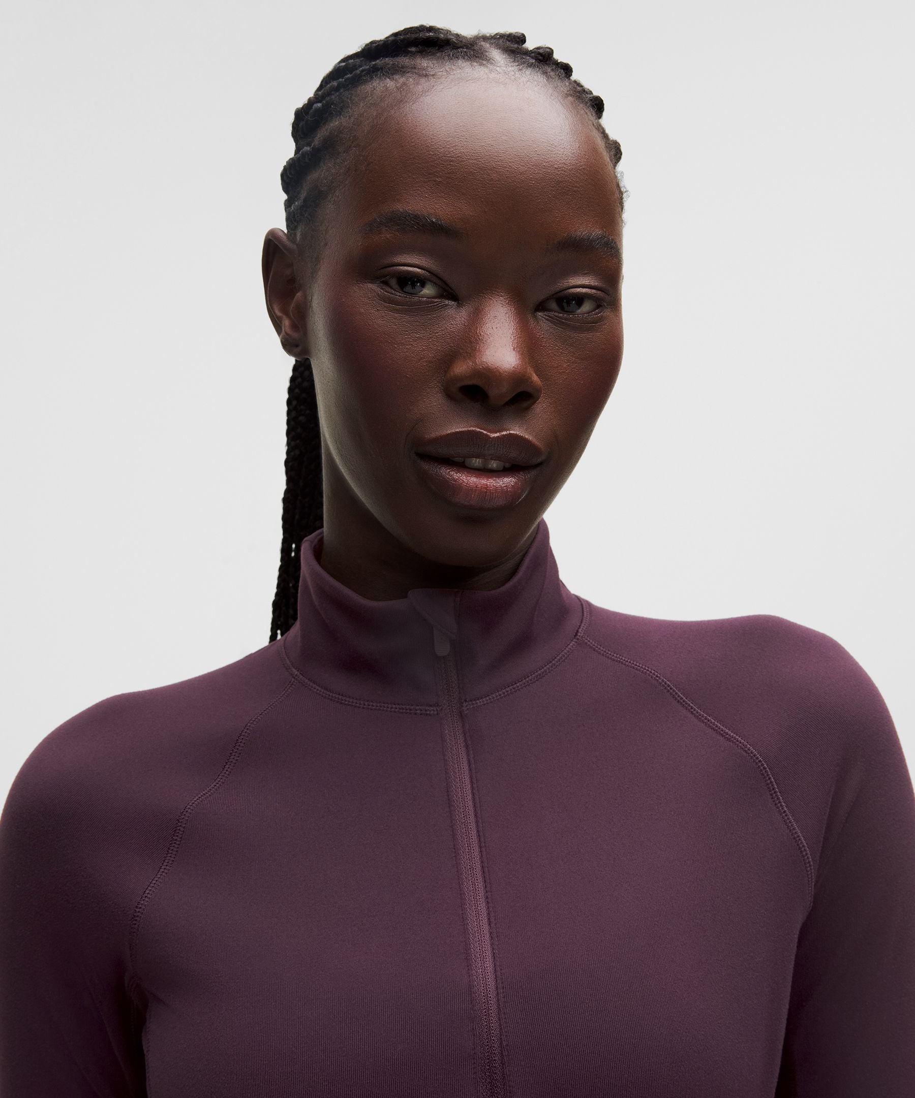 #color_black-plum