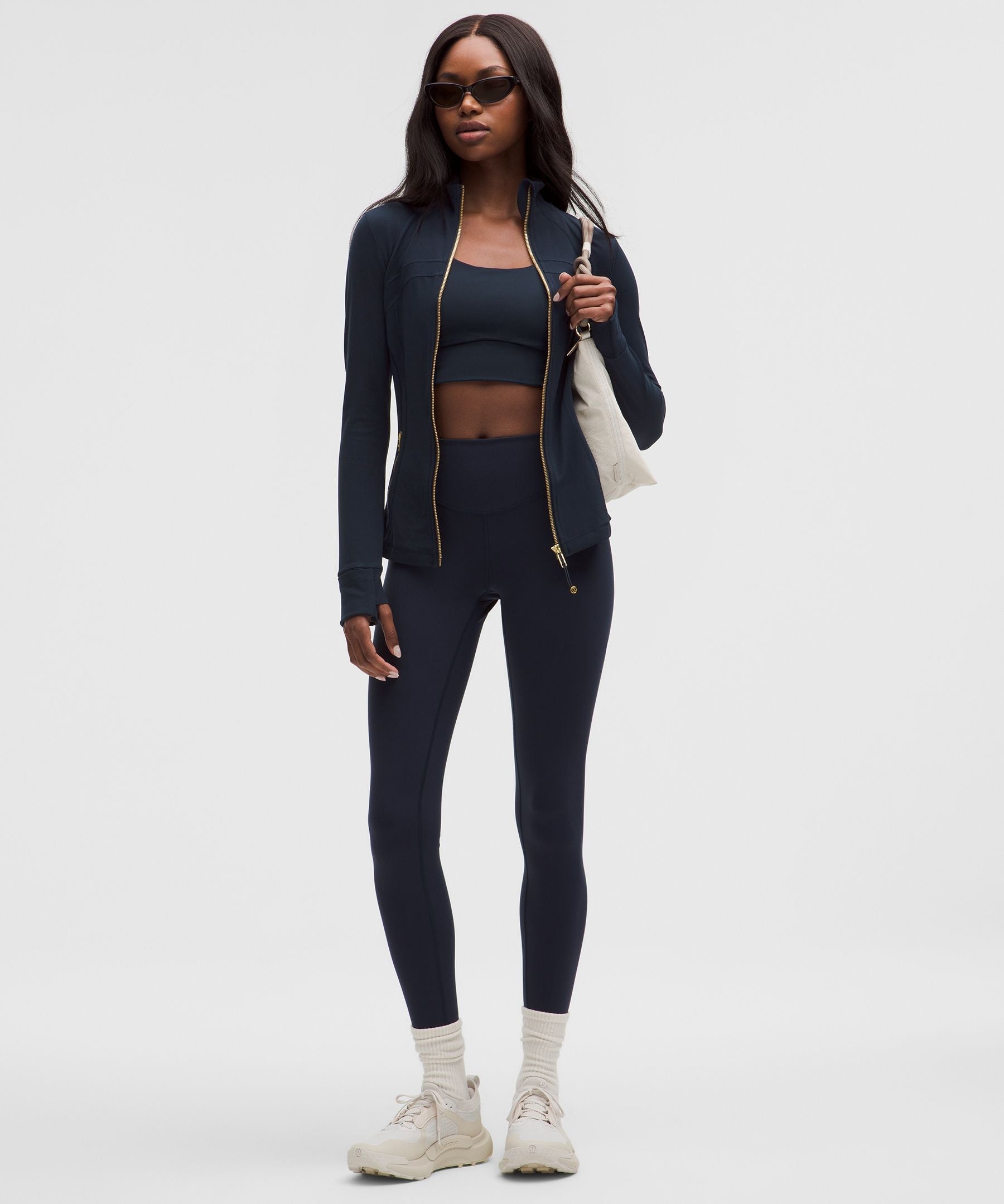 #color_true-navy/gold/gold