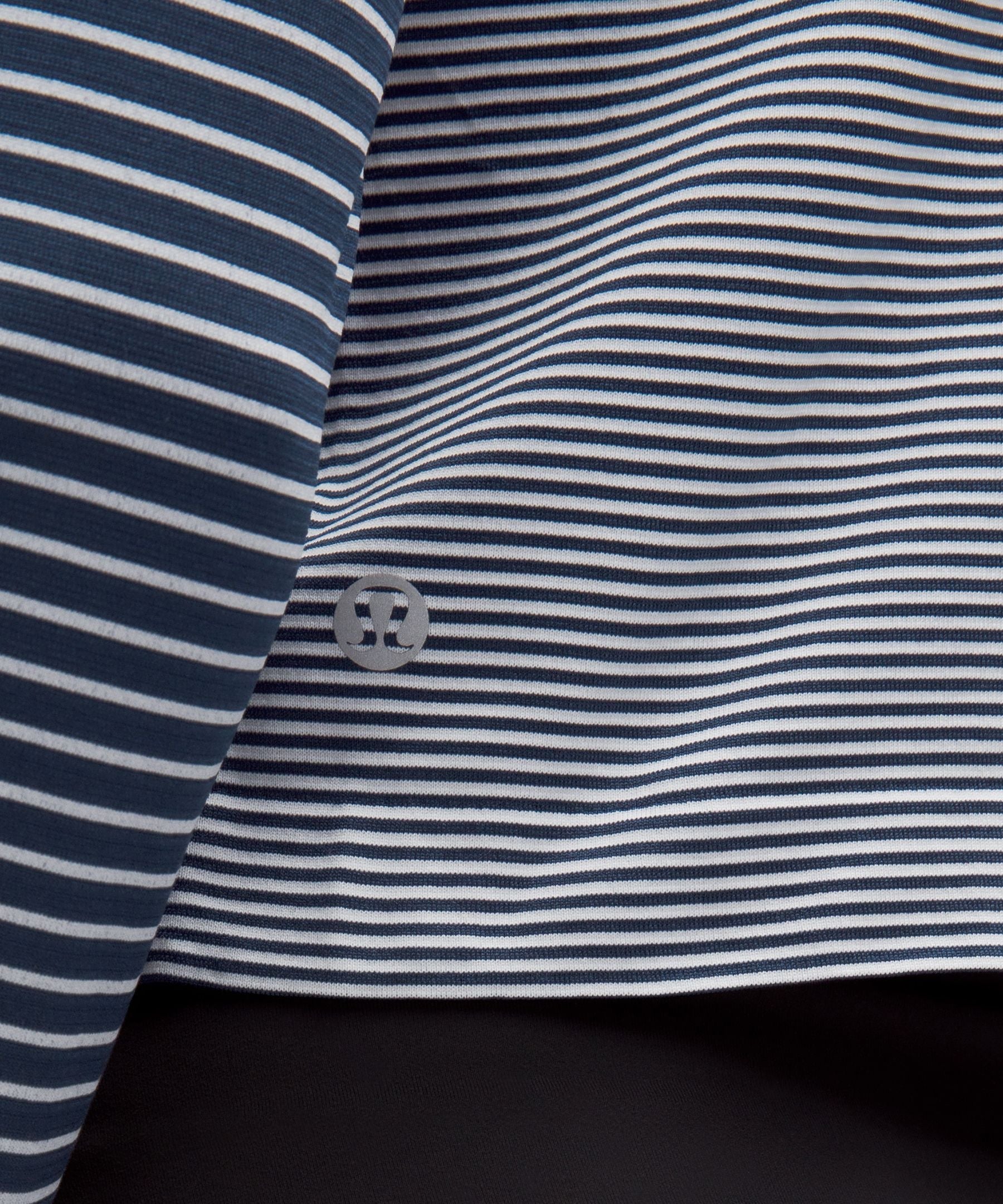 #color_club-blue/white