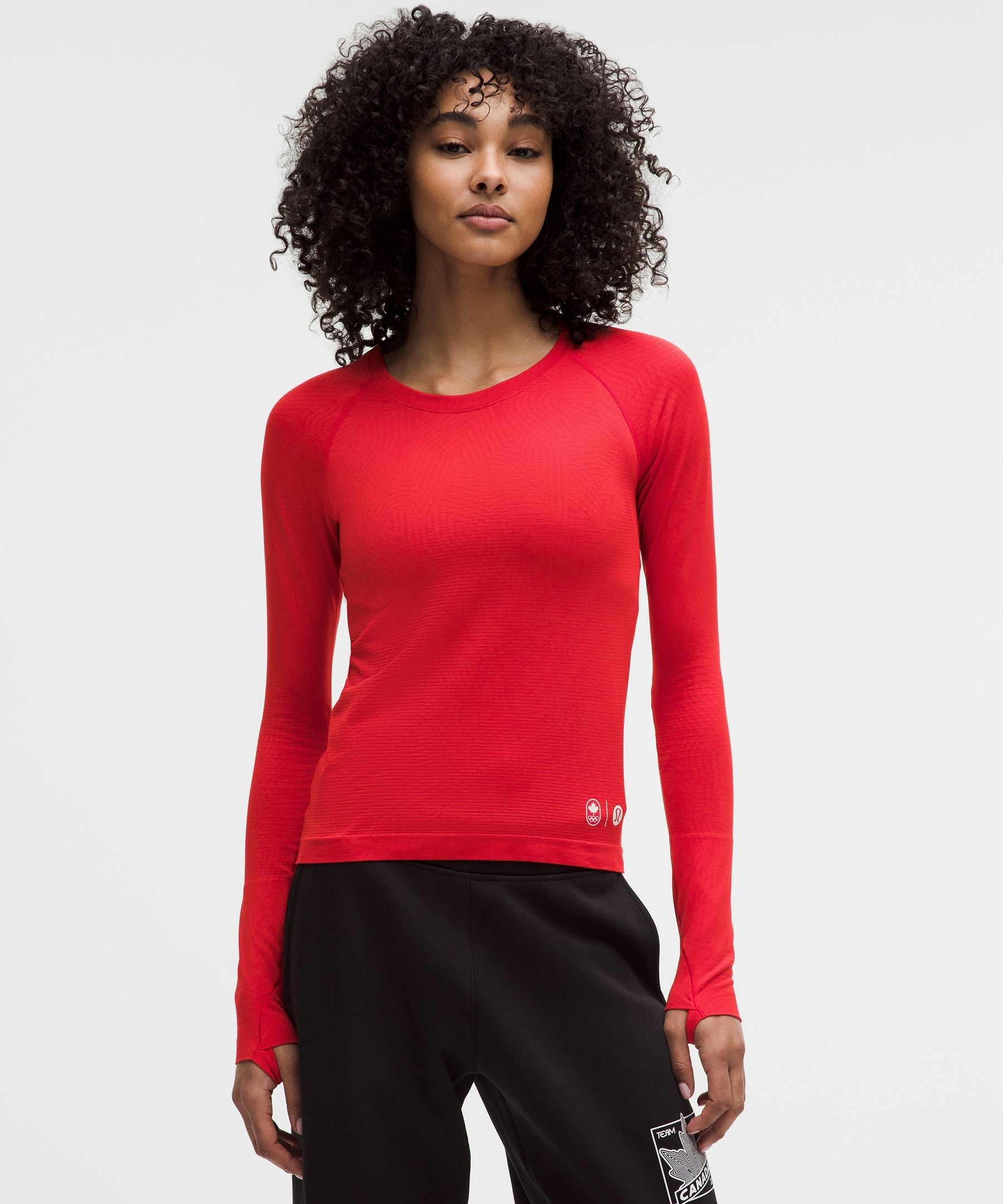 #color_maple-echo-fiery-red/cardinal