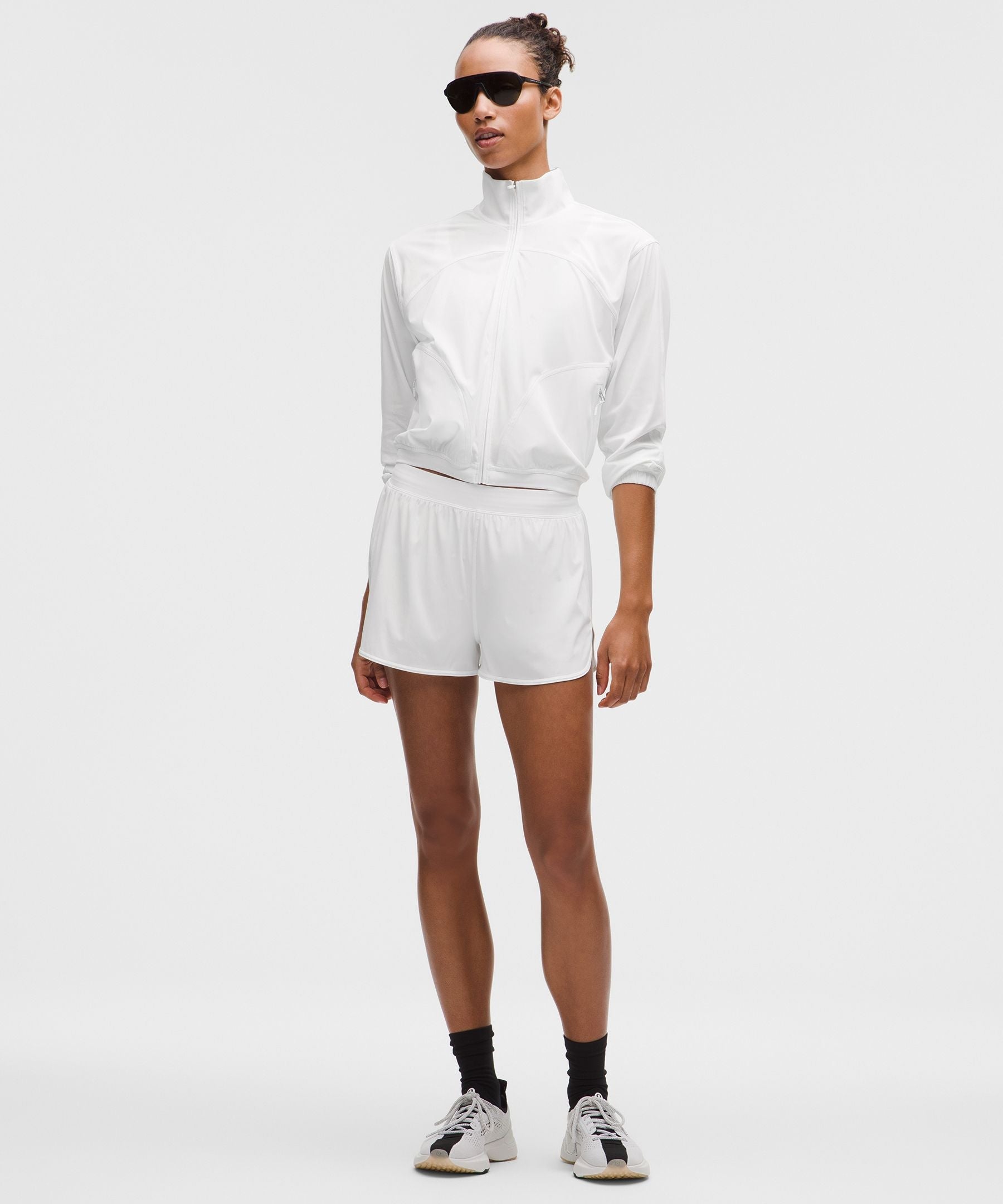 #color_white