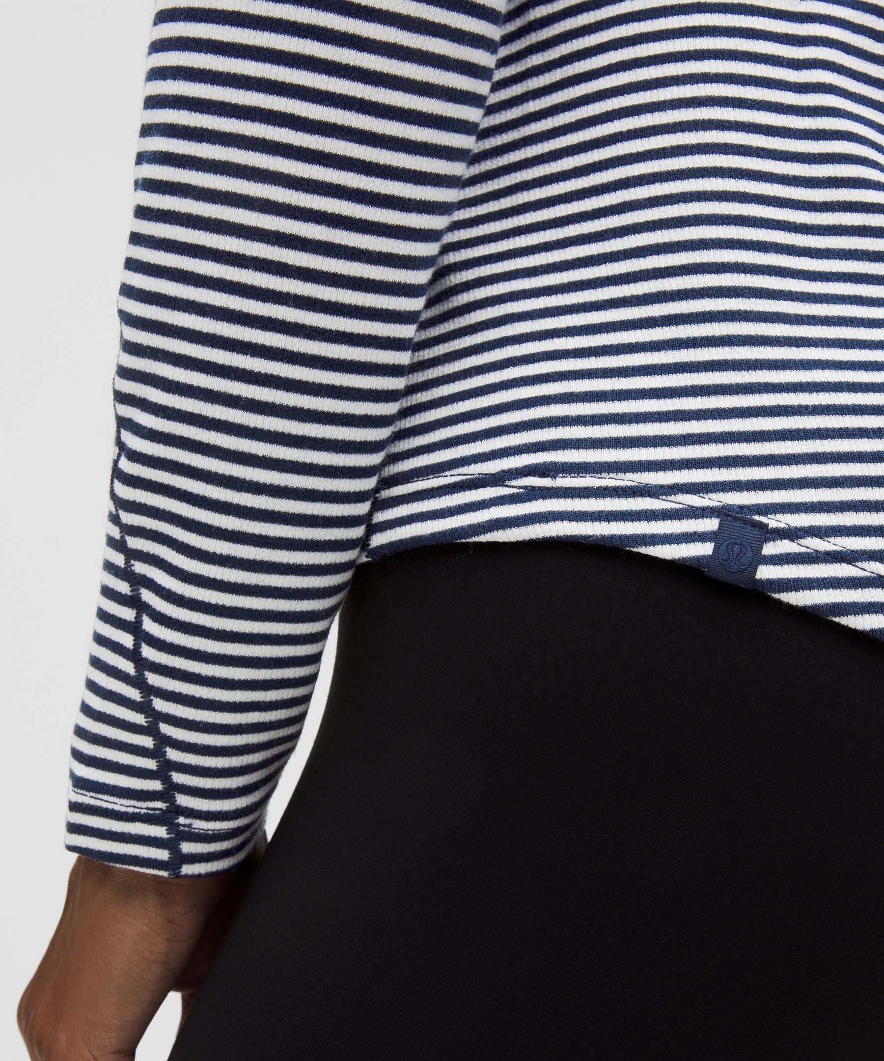 #color_minute-stripe-white-club-blue