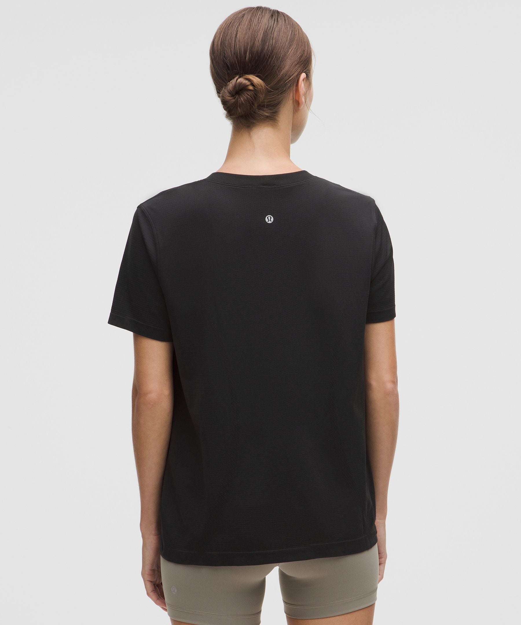 #color_black/black