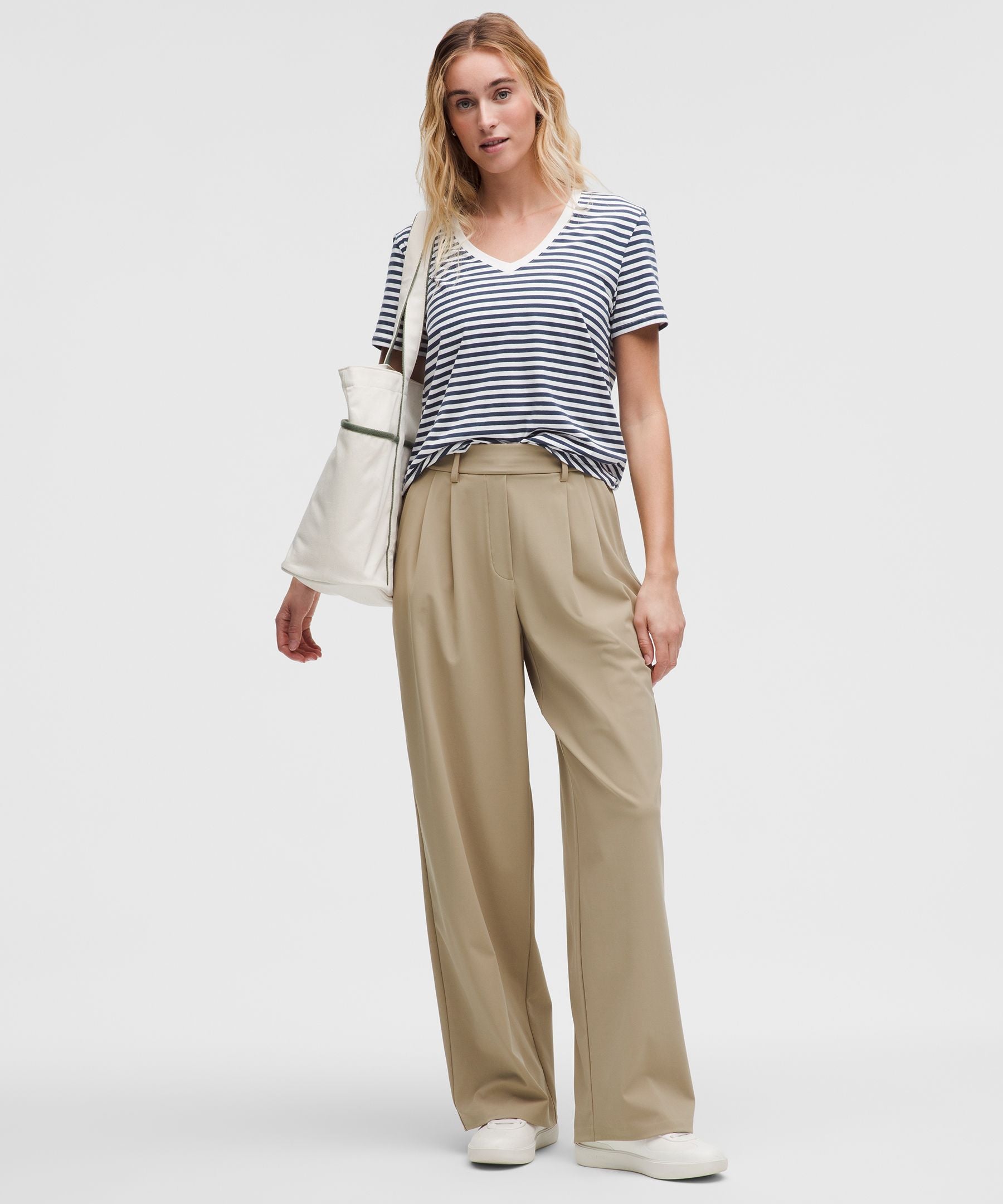 #color_narrow-bold-stripe-club-blue-white