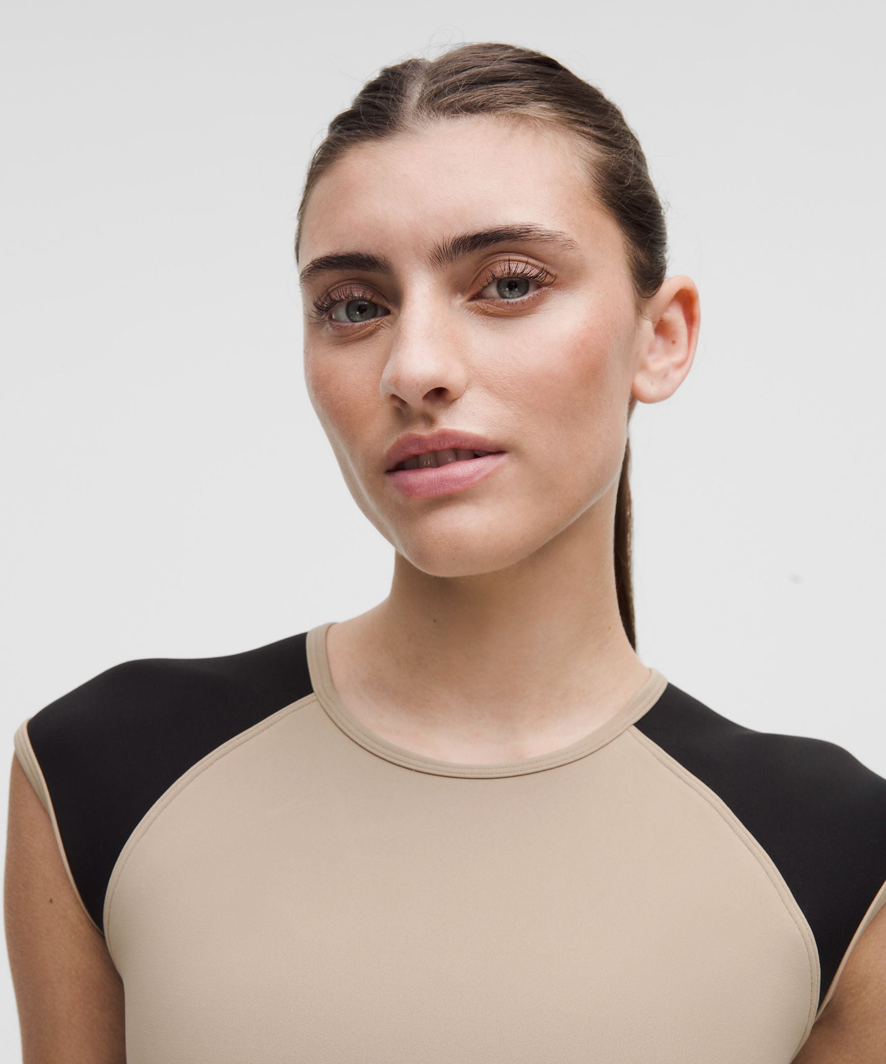#color_sheer-oak/black