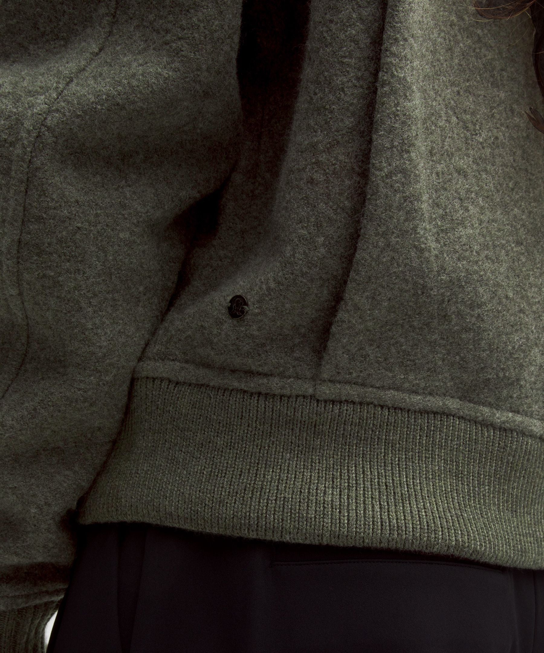 #color_heathered-olive-brown