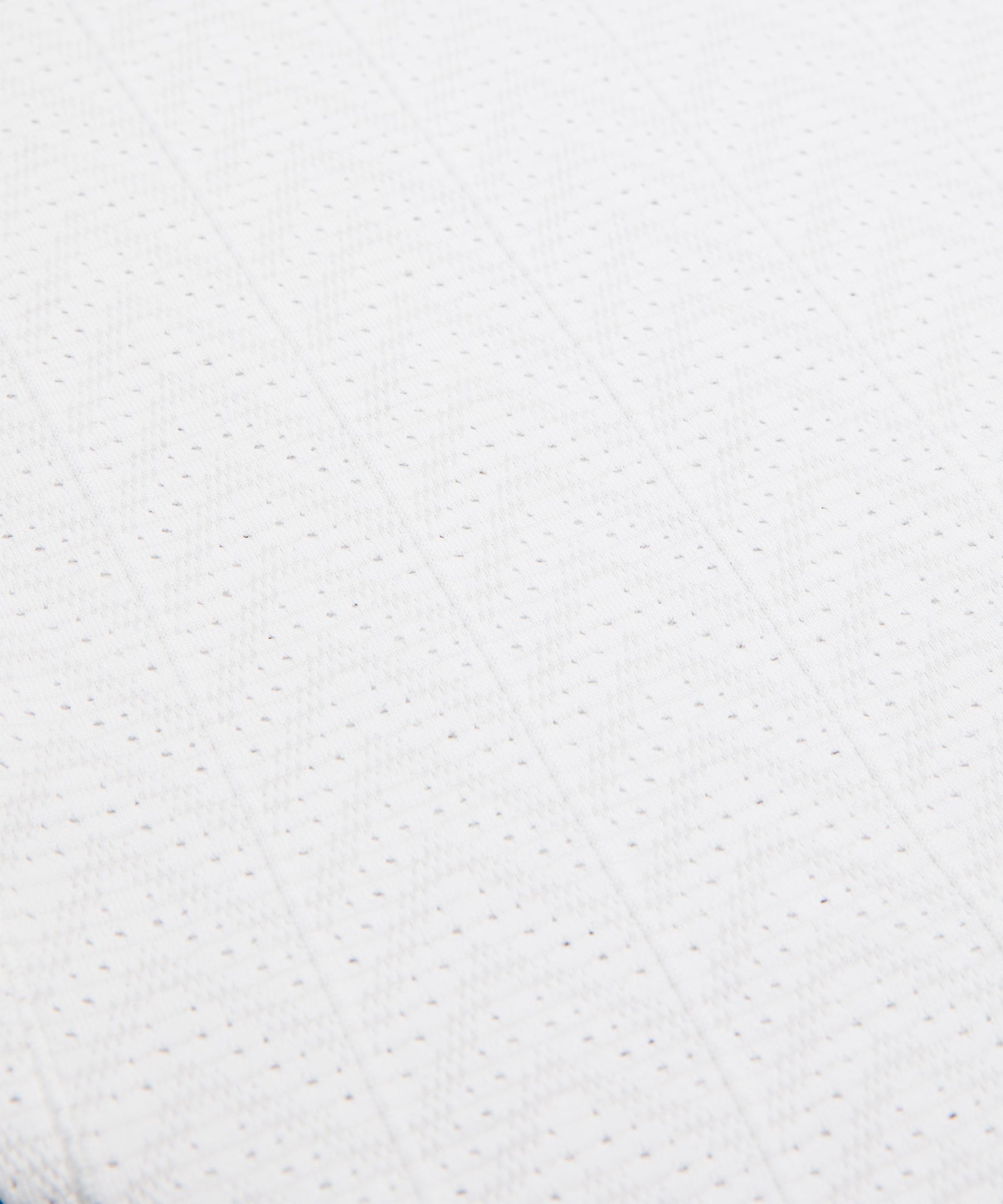 #color_herringbone-dot-white