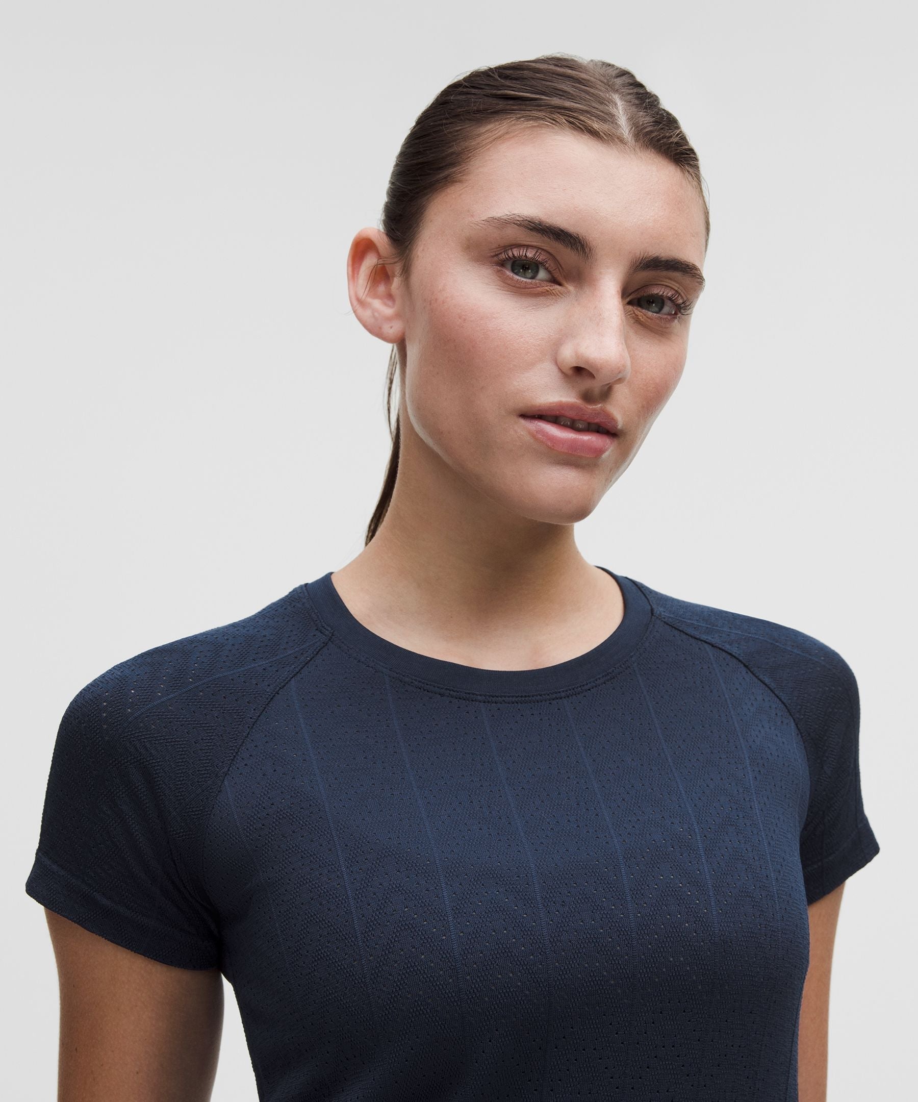 #color_herringbone-dot-club-blue