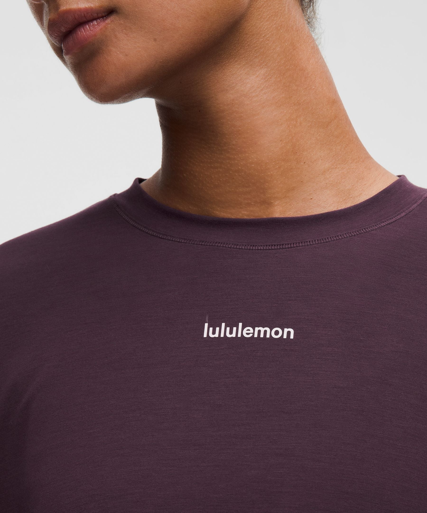 #color_black-plum