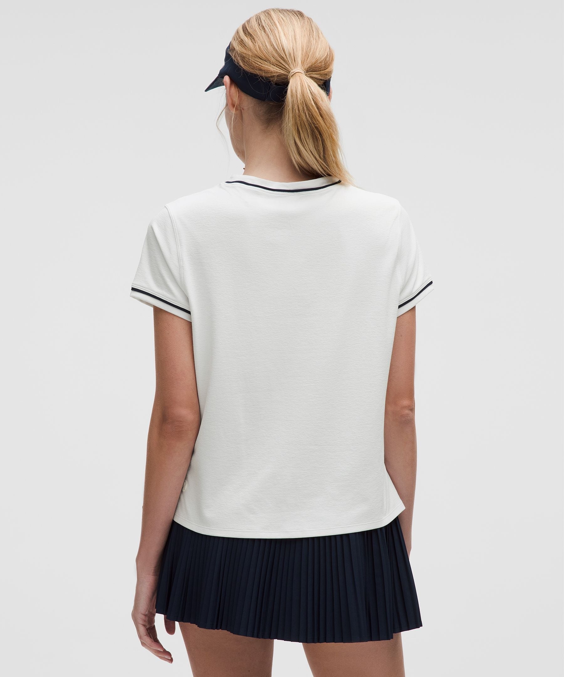 #color_white/club-blue