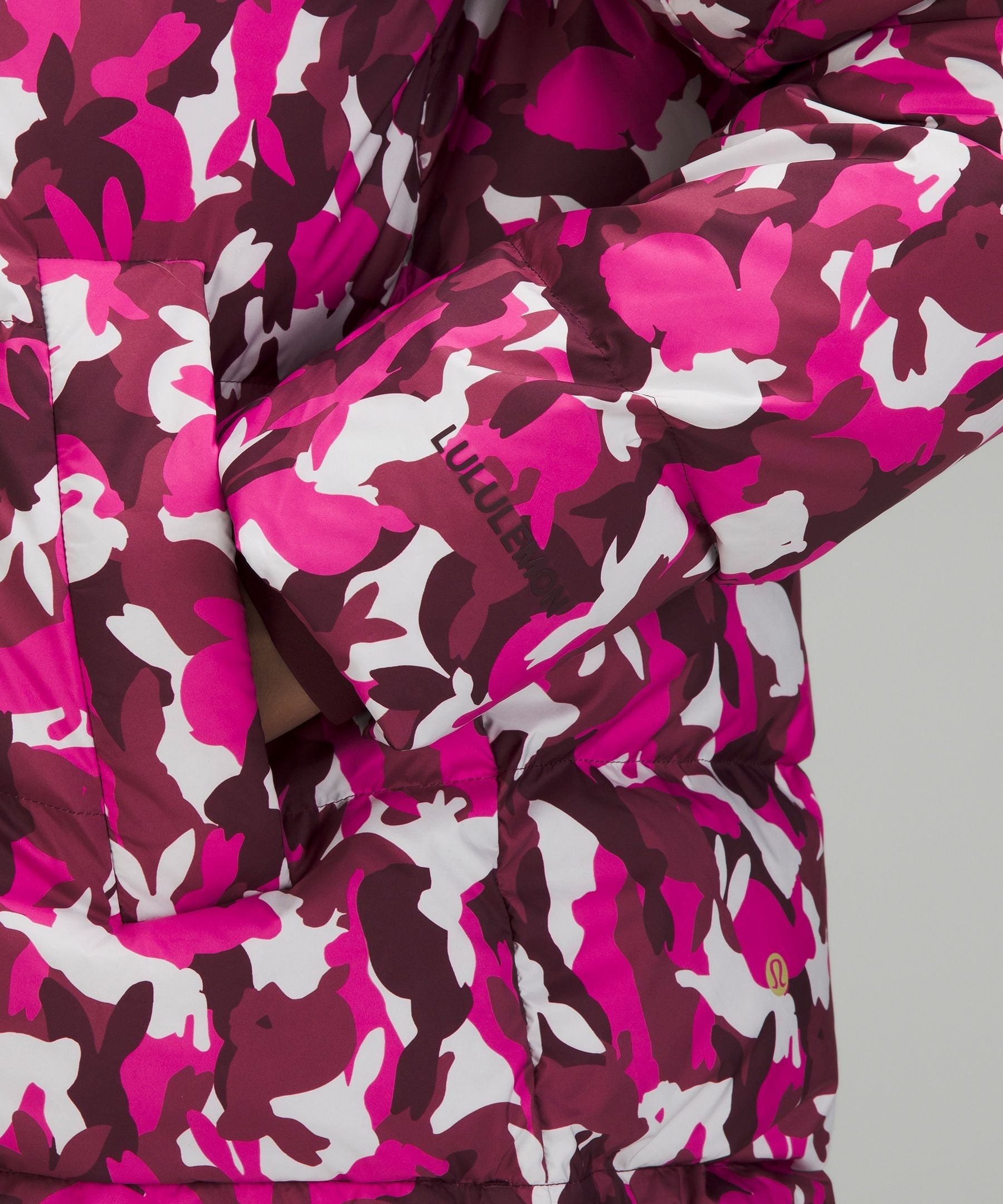 #color_cottontail-camo-sonic-pink-multi