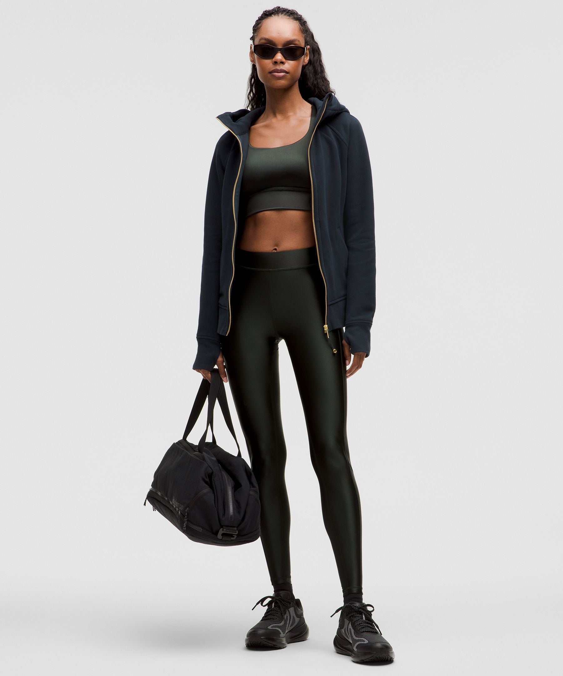 #color_true-navy/gold