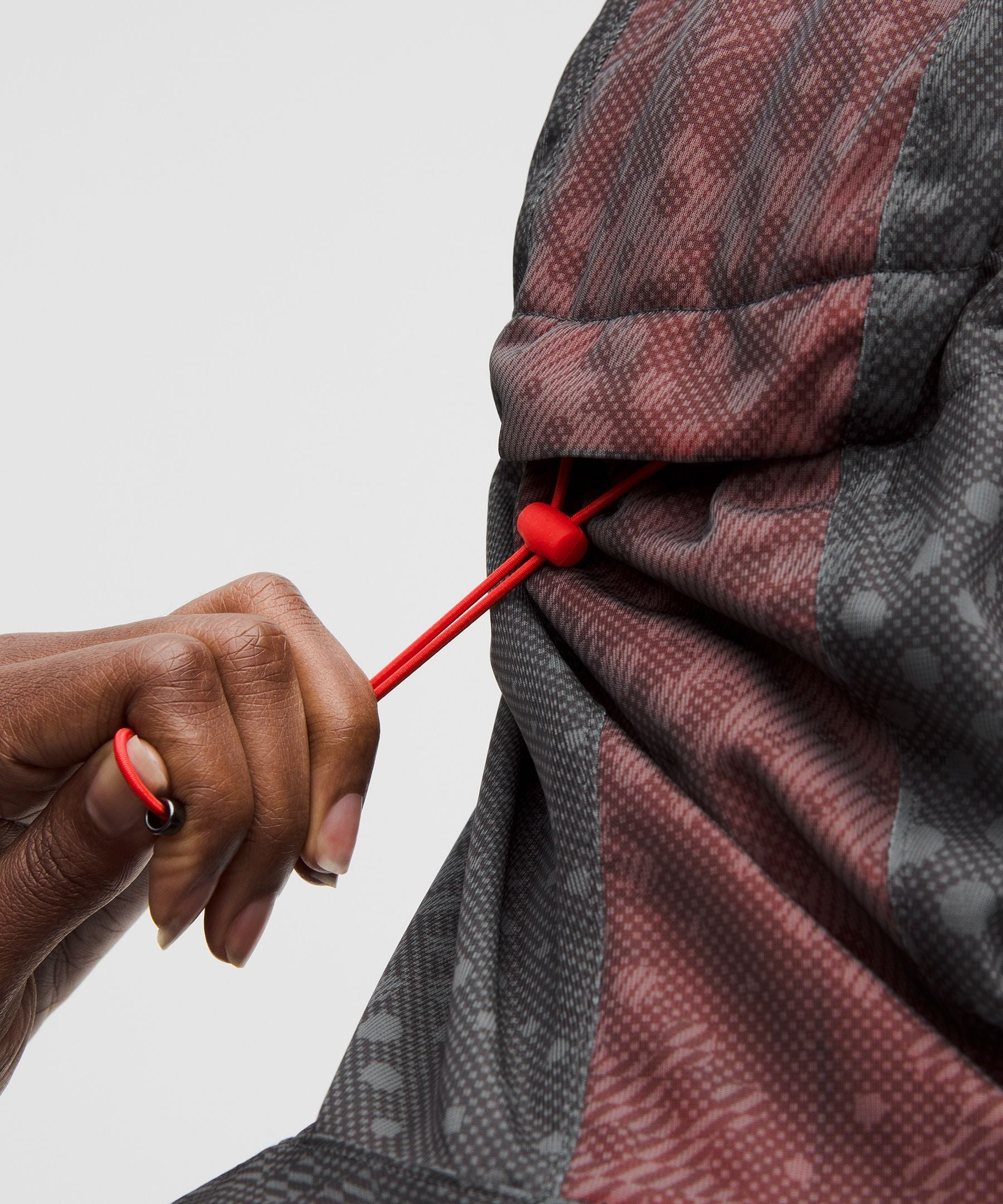 #color_from-afar-graphite-grey-asphalt-grey/love-red